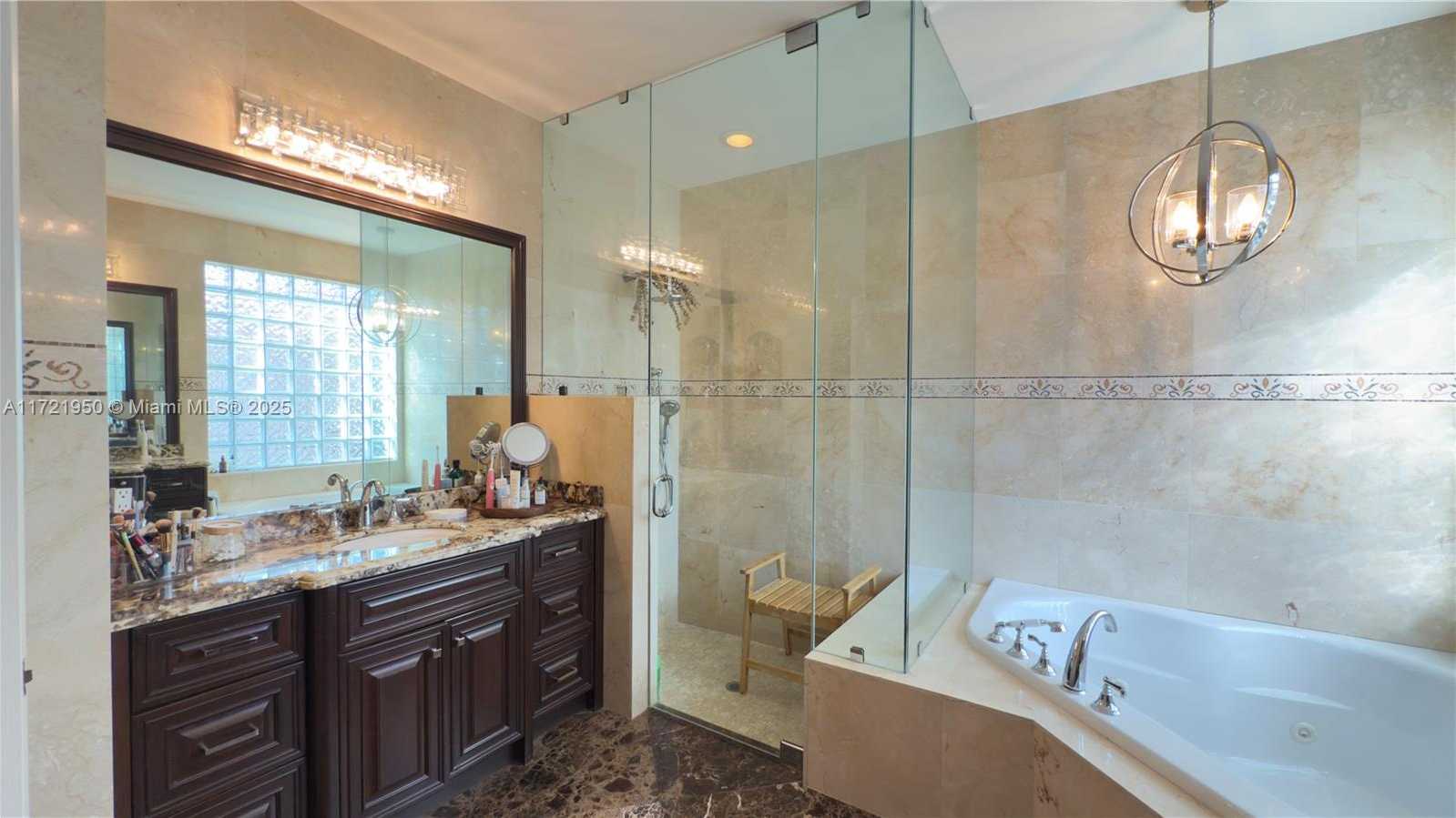 Small Image of 2531 EAGLE RUN DR, Weston Number 26