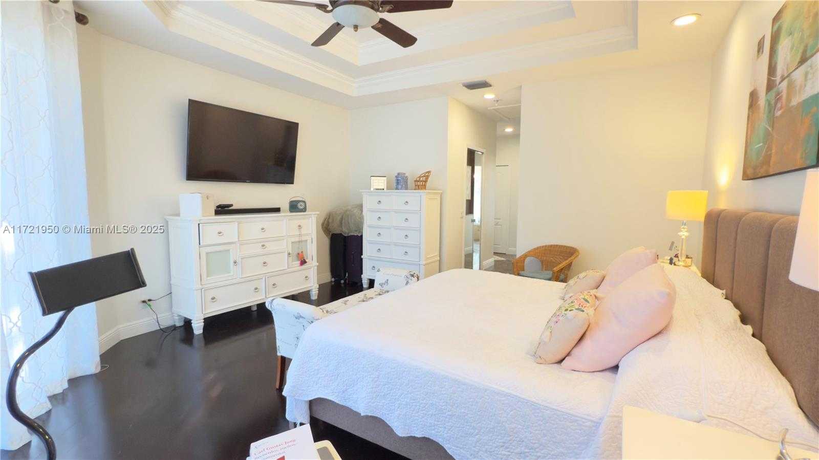 Small Image of 2531 EAGLE RUN DR, Weston Number 29