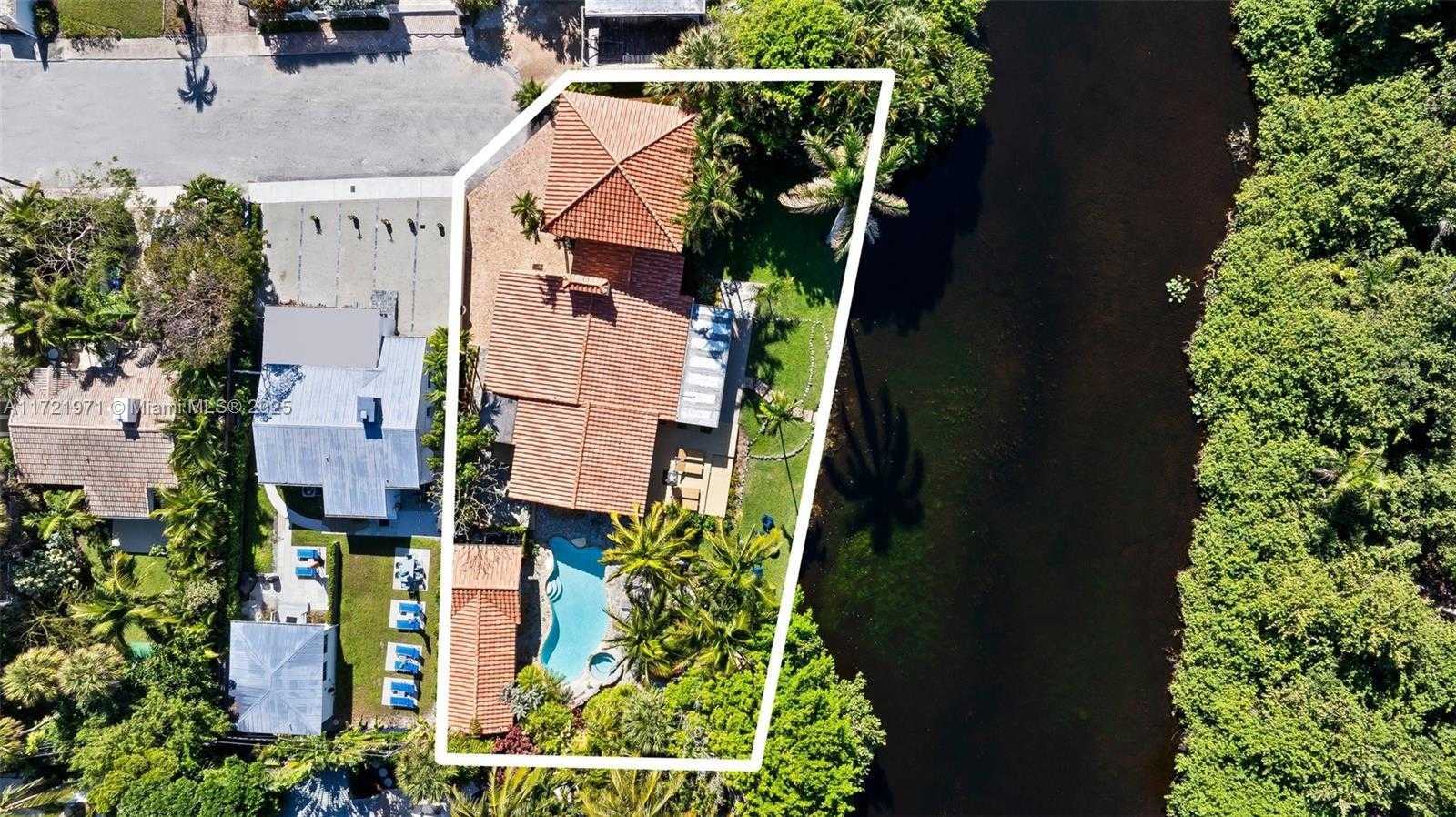 Small Image of 3301 NORTH EAST 16TH CT, Fort Lauderdale Number 2