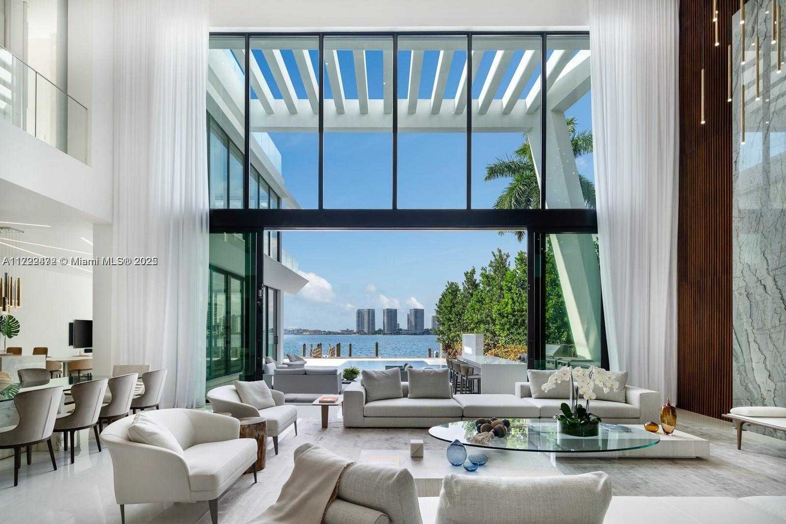 Small Image of 18530 NORTH BAY RD, Sunny Isles Beach Number 5