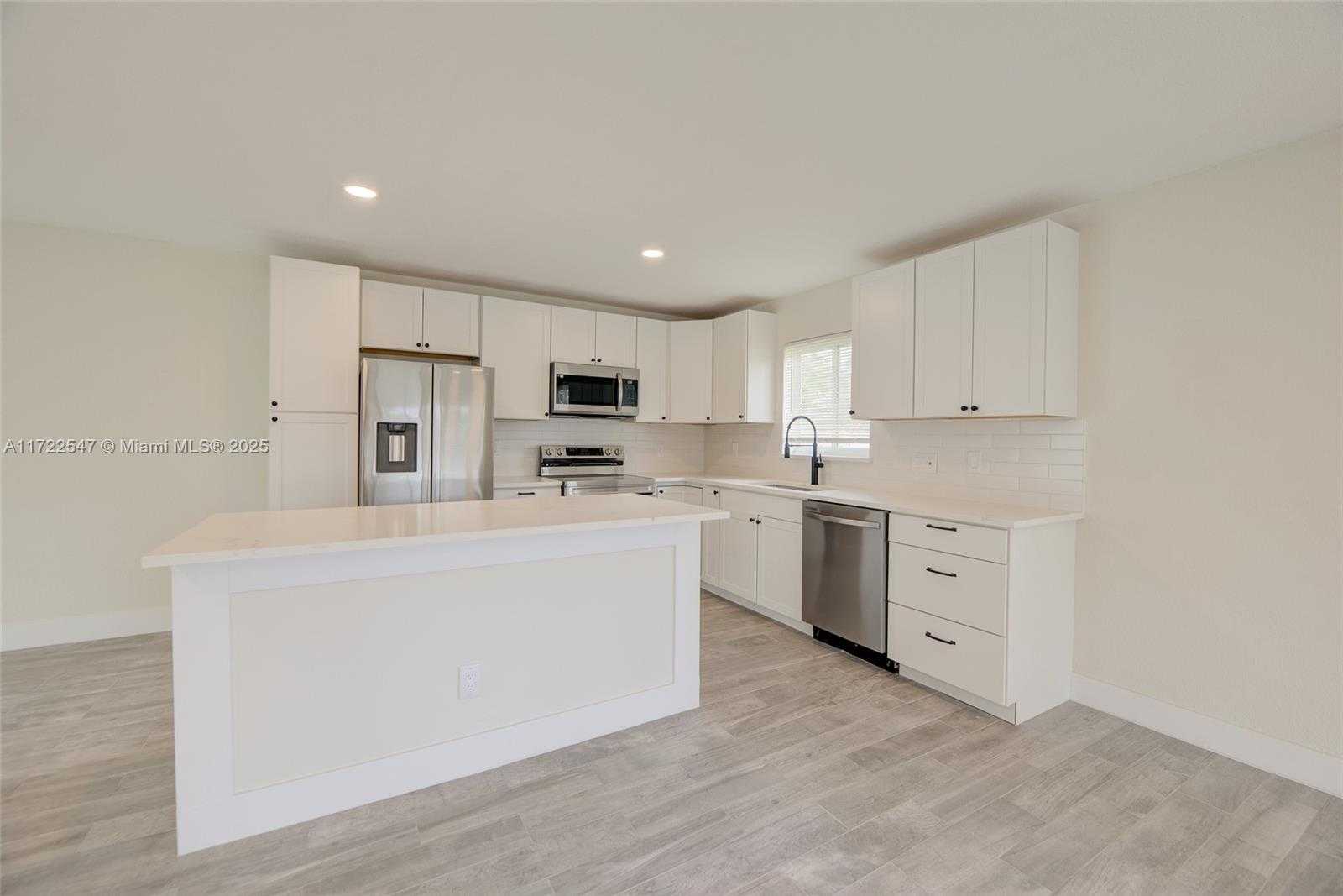 Small Image of 610 NORTH 31ST CT, Hollywood Number 10