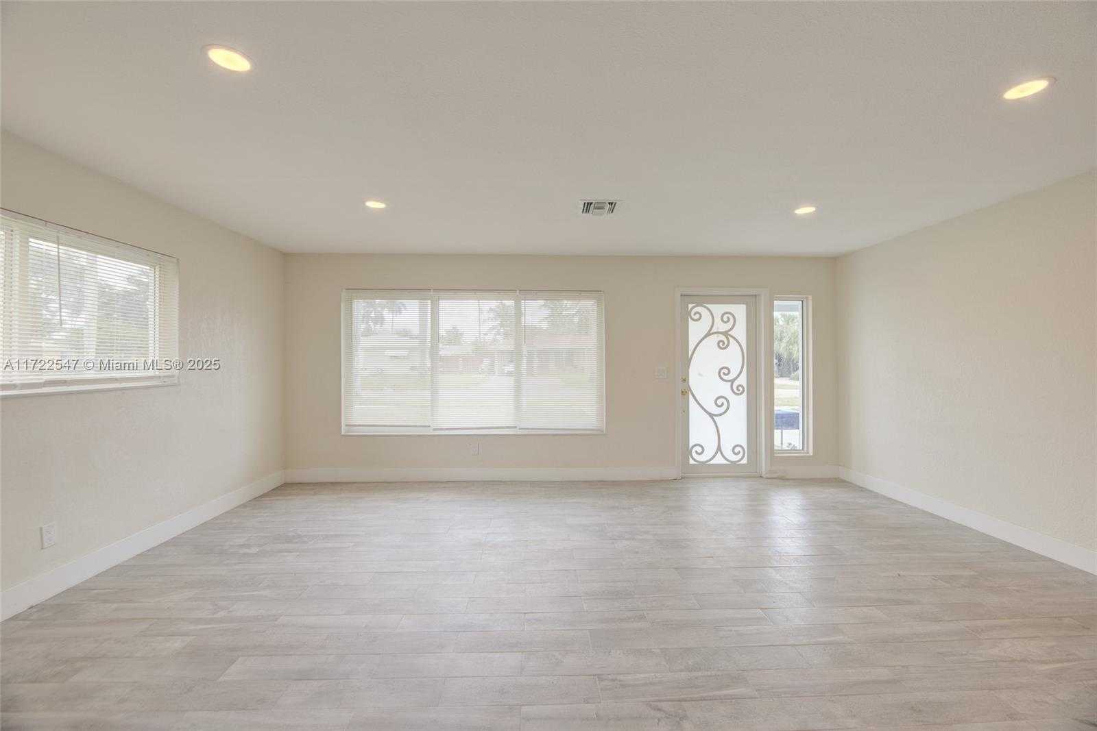 Small Image of 610 NORTH 31ST CT, Hollywood Number 11