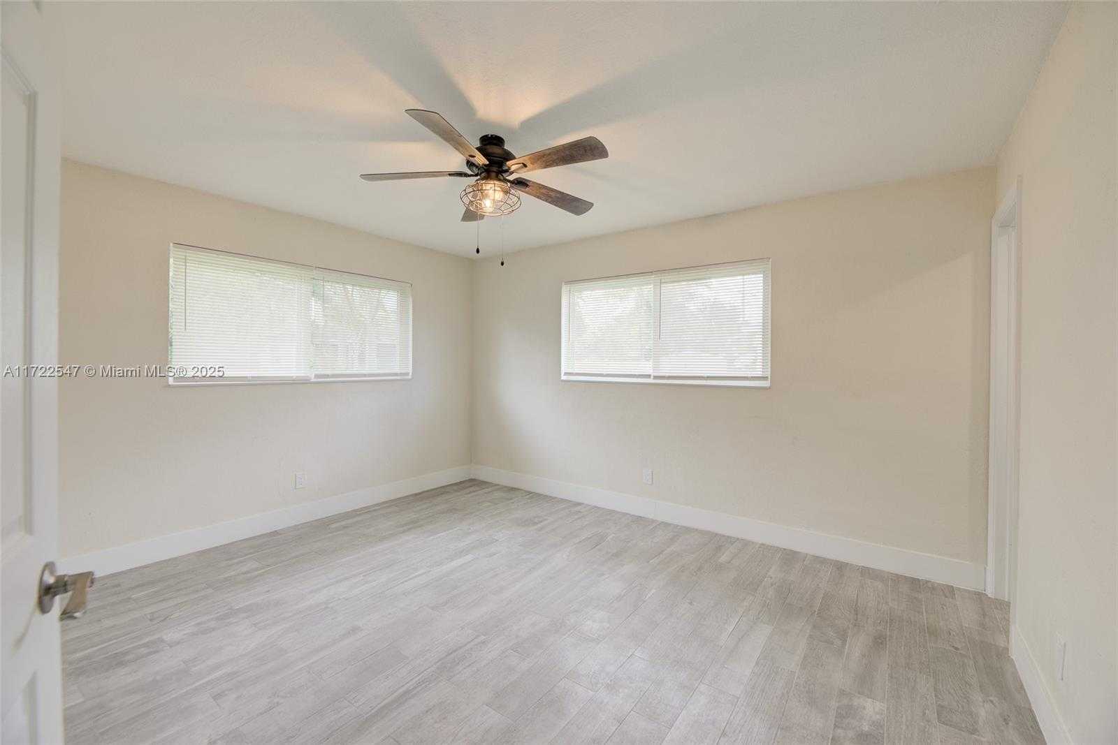 Small Image of 610 NORTH 31ST CT, Hollywood Number 12