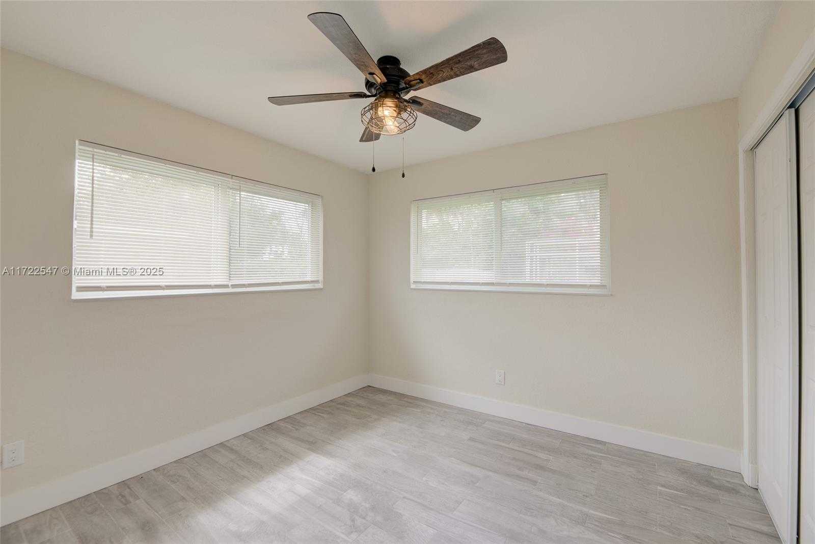 Small Image of 610 NORTH 31ST CT, Hollywood Number 17