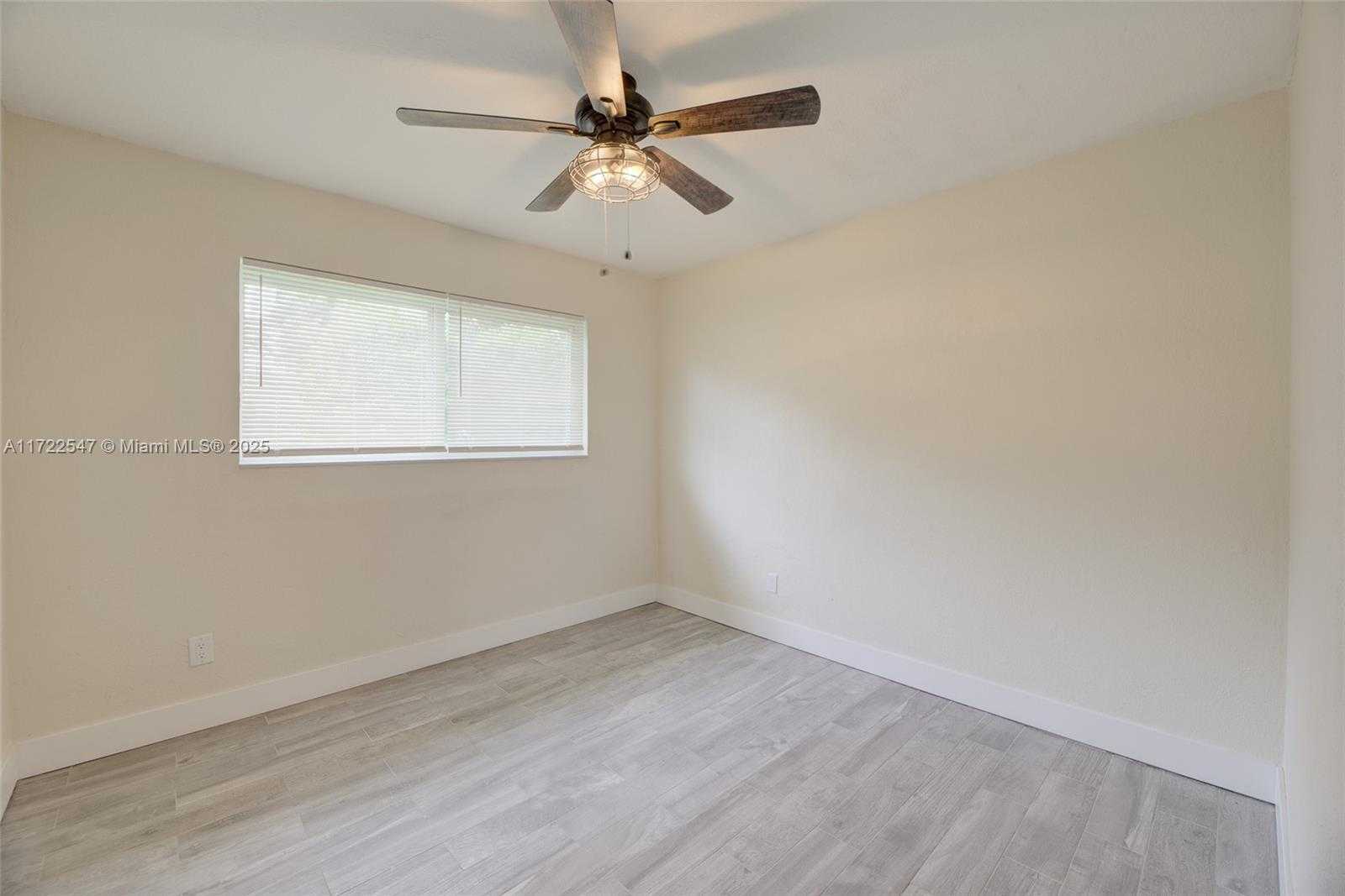 Small Image of 610 NORTH 31ST CT, Hollywood Number 19