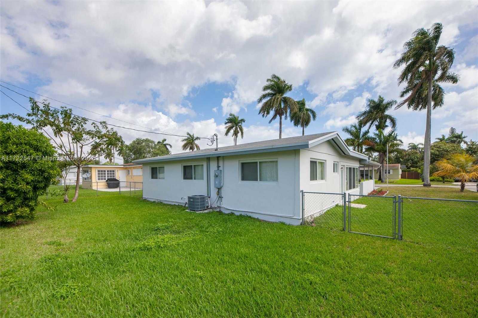 Small Image of 610 NORTH 31ST CT, Hollywood Number 23