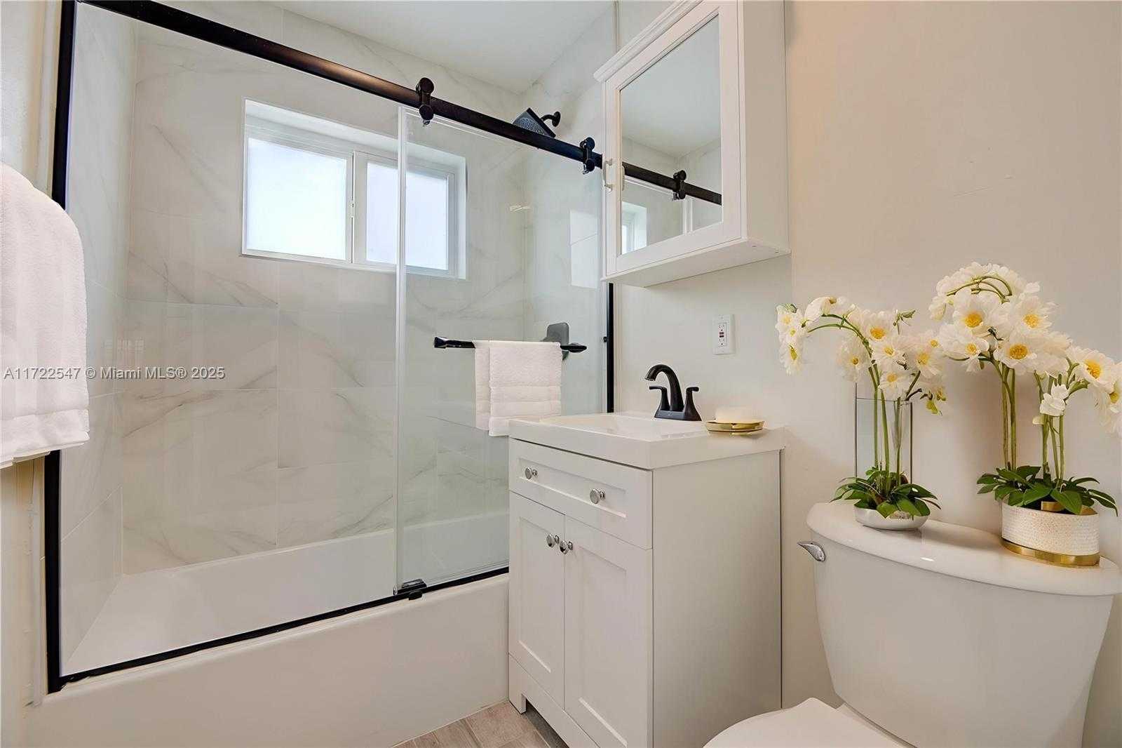 Small Image of 610 NORTH 31ST CT, Hollywood Number 8