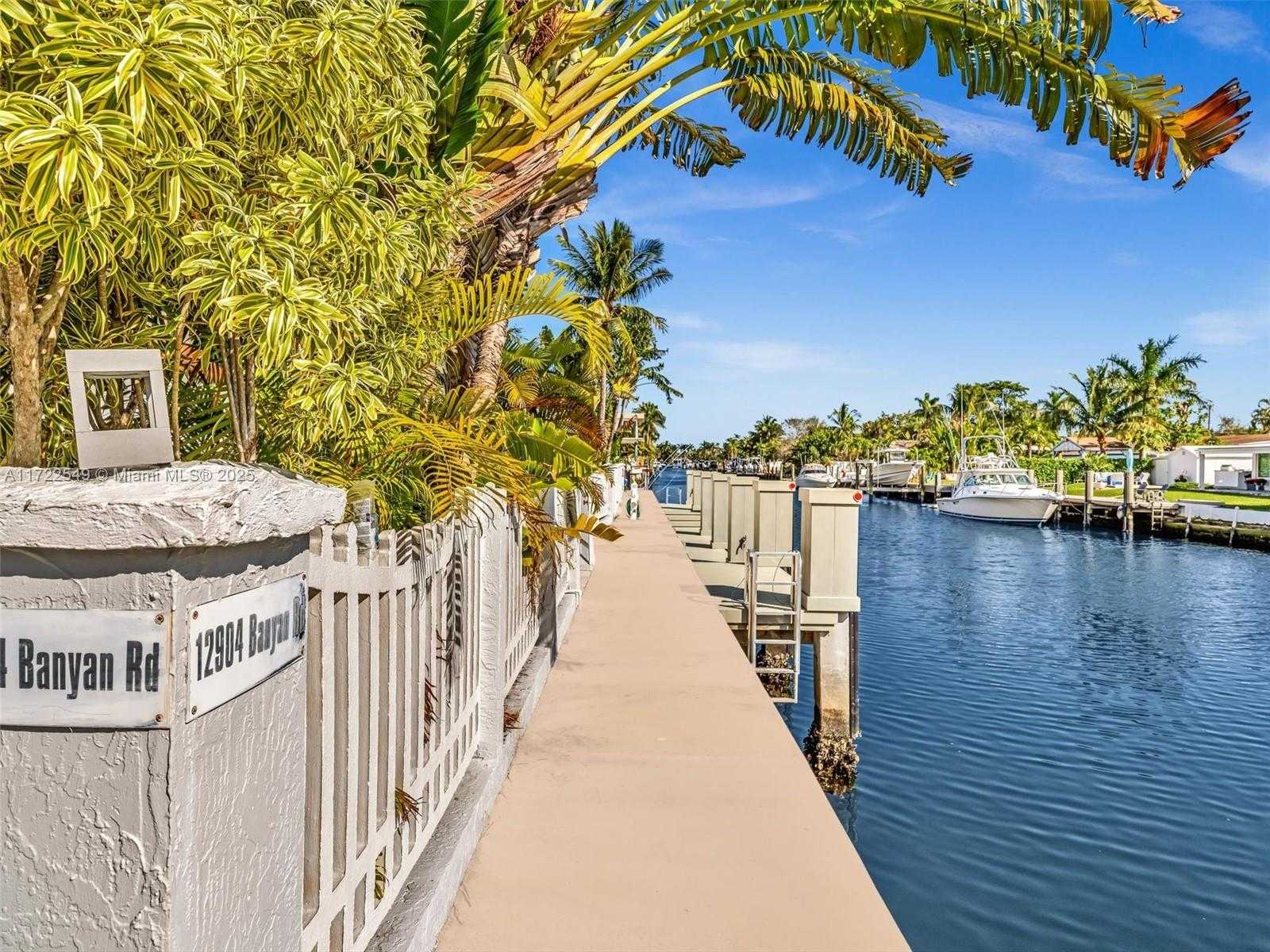 Small Image of 12904 BANYAN RD, North Miami Number 24