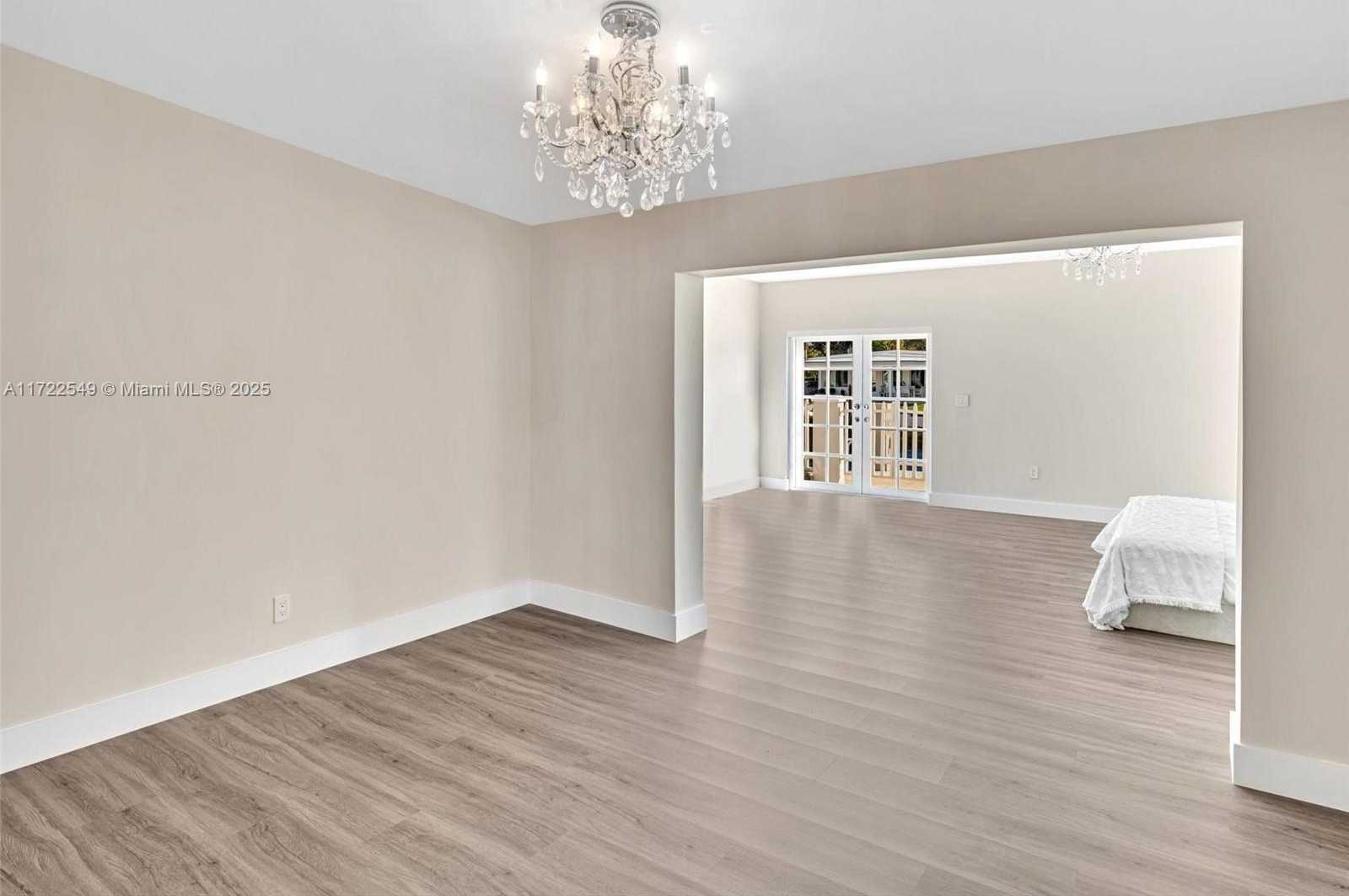 Small Image of 12904 BANYAN RD, North Miami Number 35