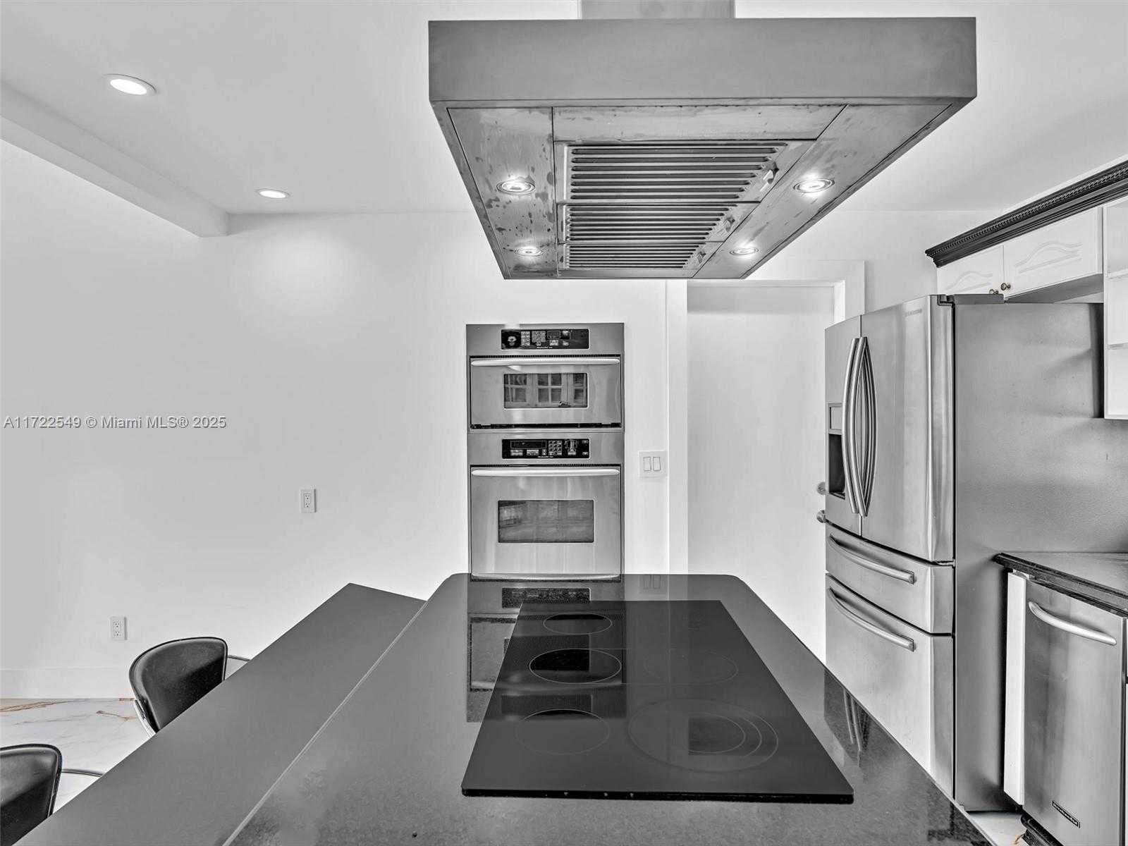 Small Image of 12904 BANYAN RD, North Miami Number 7