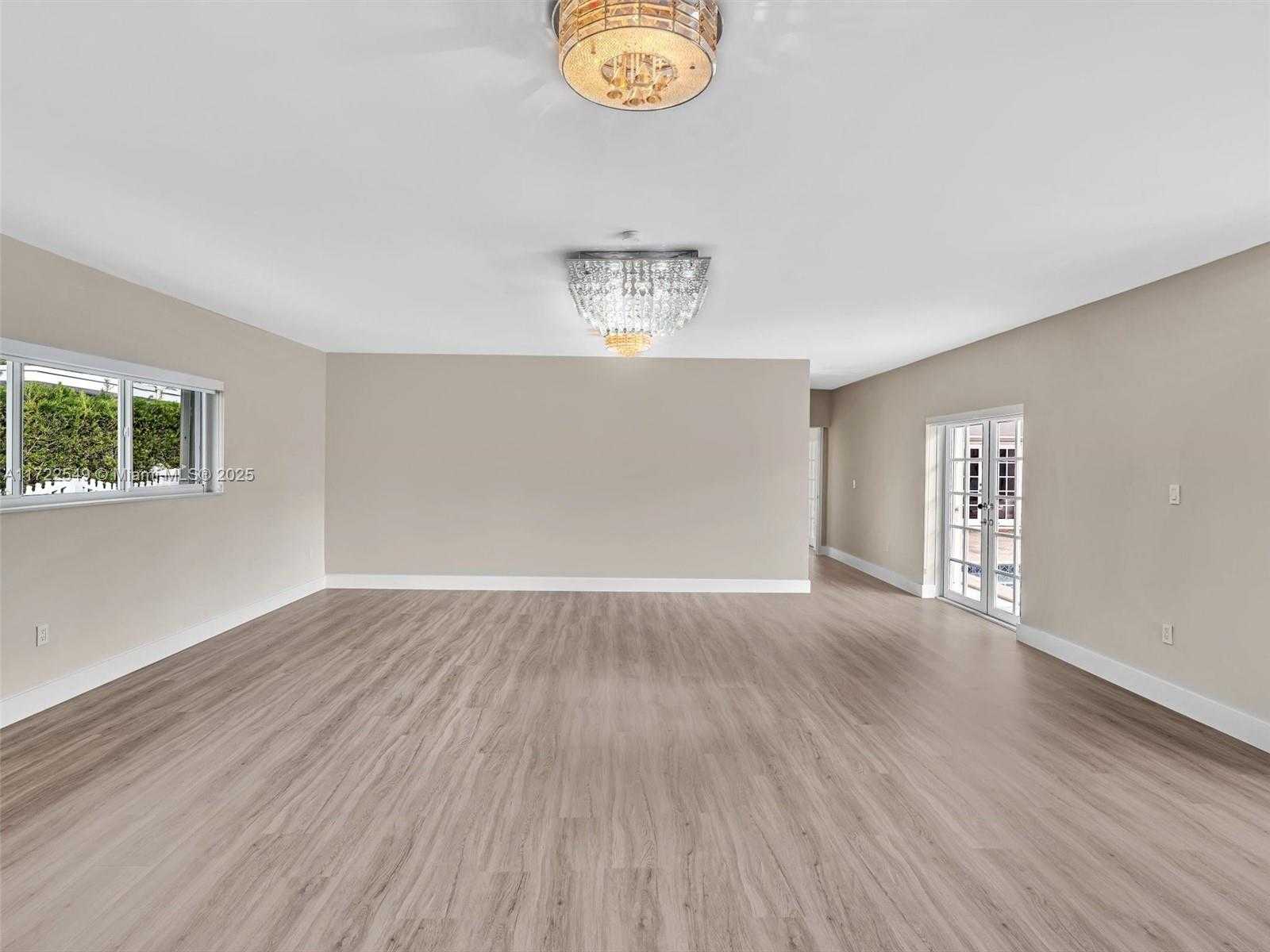 Small Image of 12904 BANYAN RD, North Miami Number 76