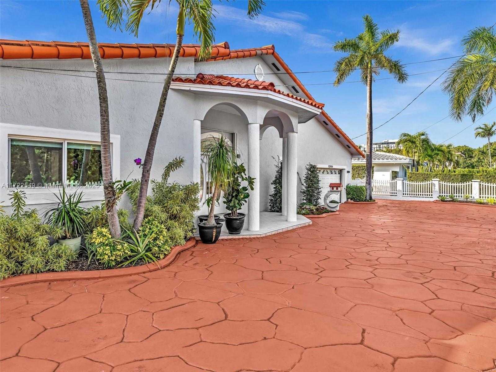 Small Image of 12904 BANYAN RD, North Miami Number 80