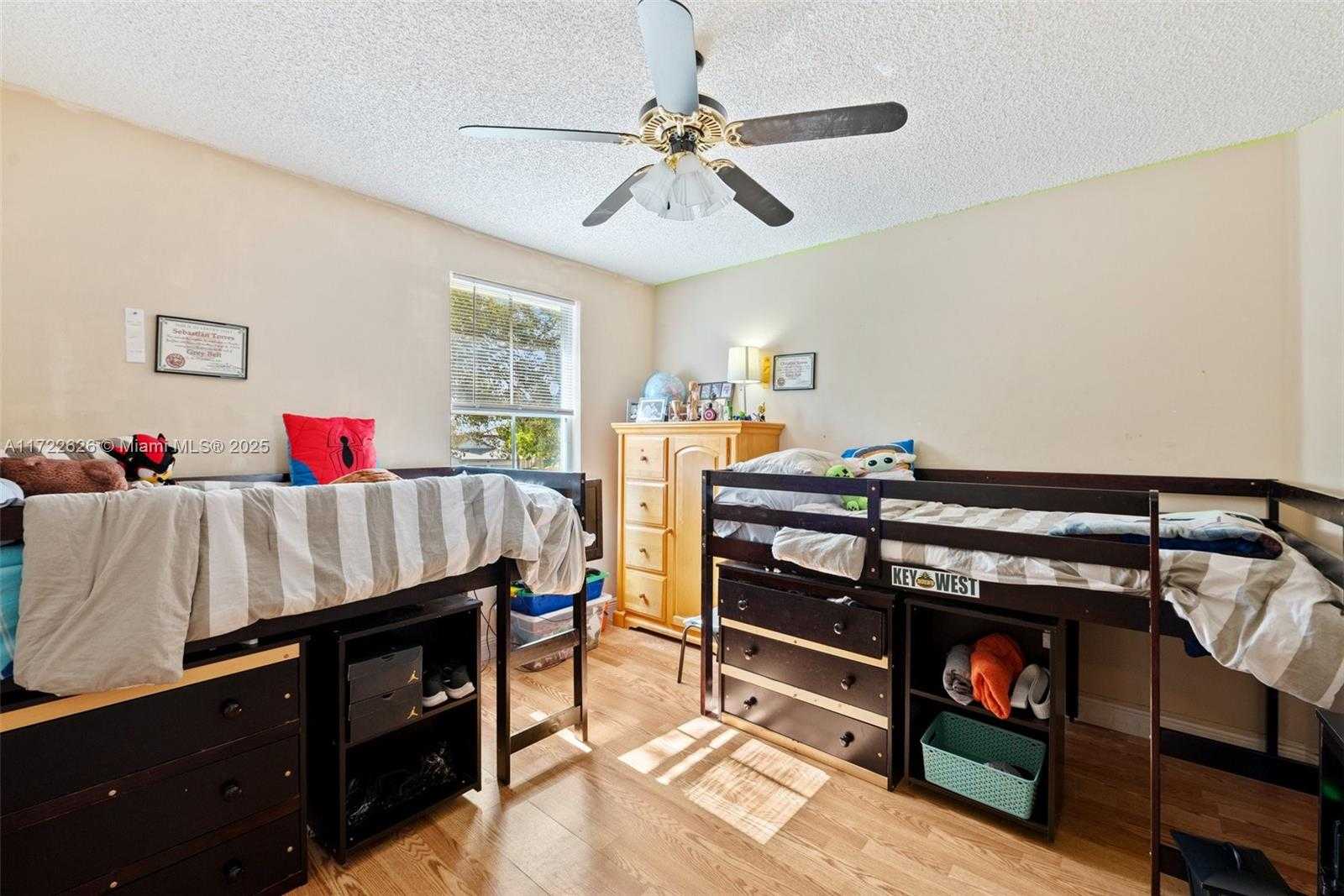 Small Image of 18463 NORTH WEST 20TH ST, Pembroke Pines Number 16