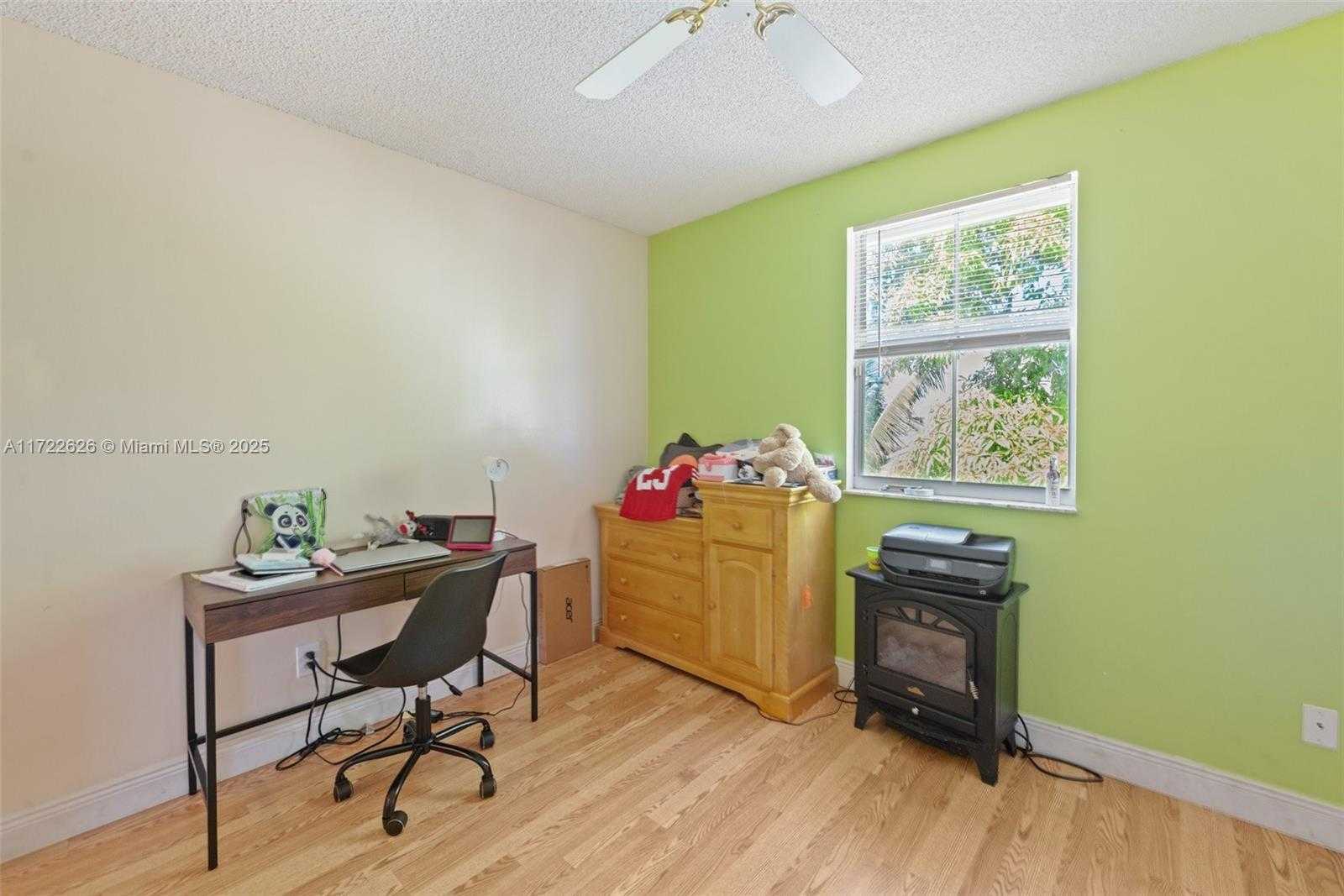 Small Image of 18463 NORTH WEST 20TH ST, Pembroke Pines Number 19