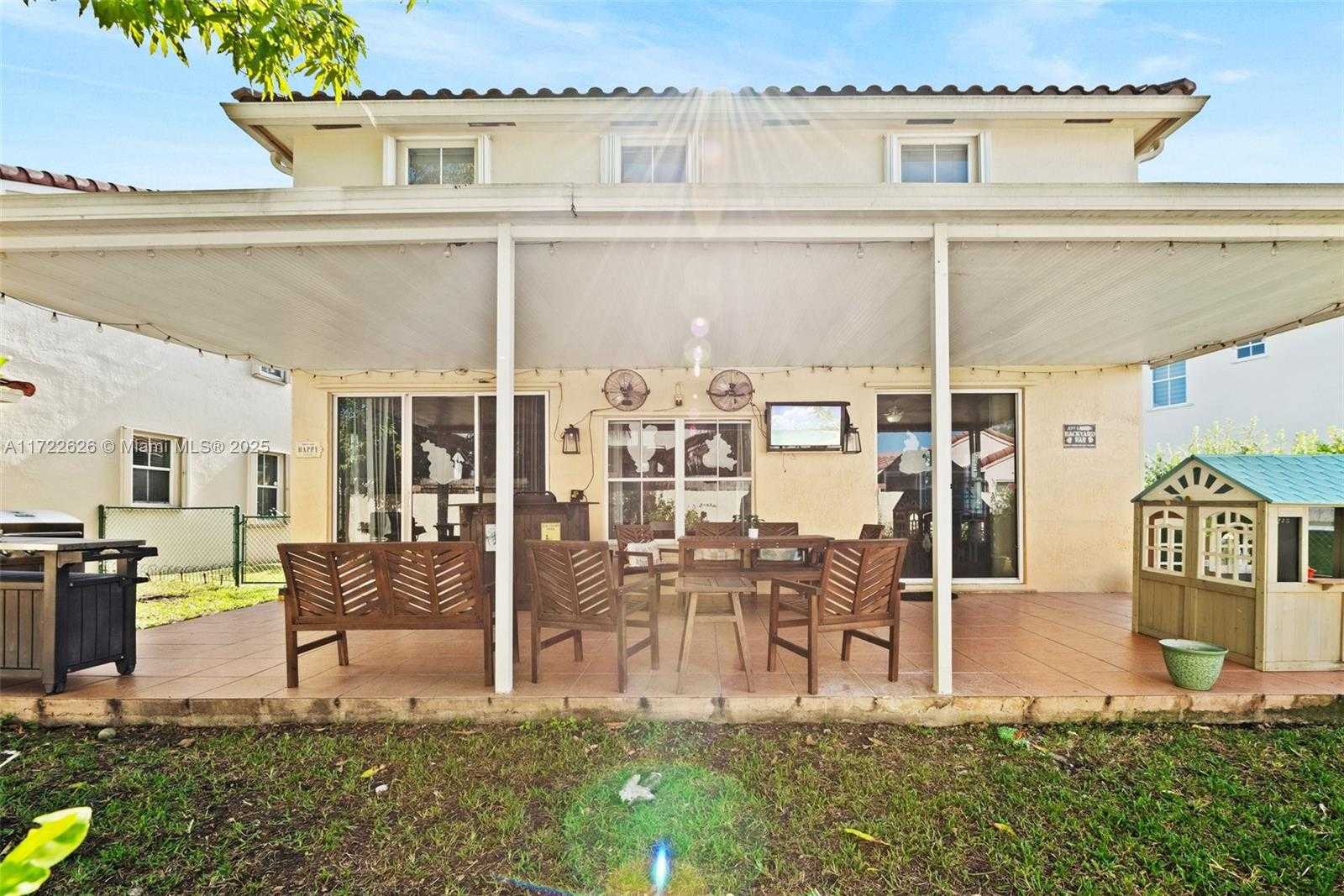 Small Image of 18463 NORTH WEST 20TH ST, Pembroke Pines Number 22
