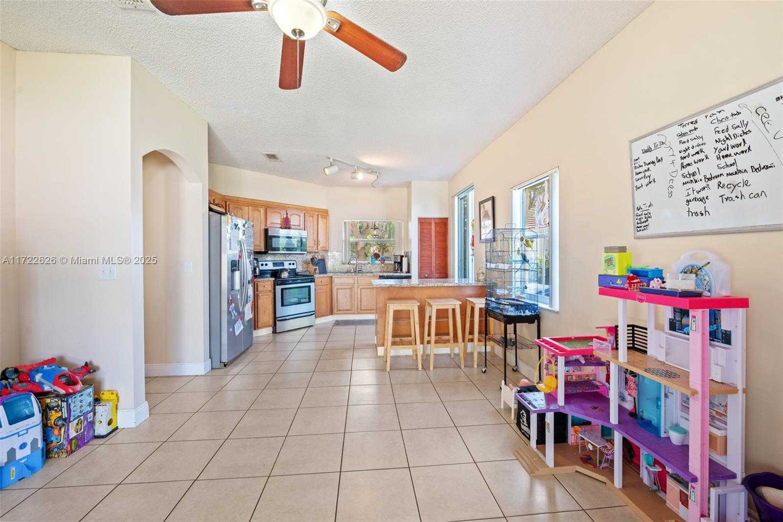 Small Image of 18463 NORTH WEST 20TH ST, Pembroke Pines Number 8
