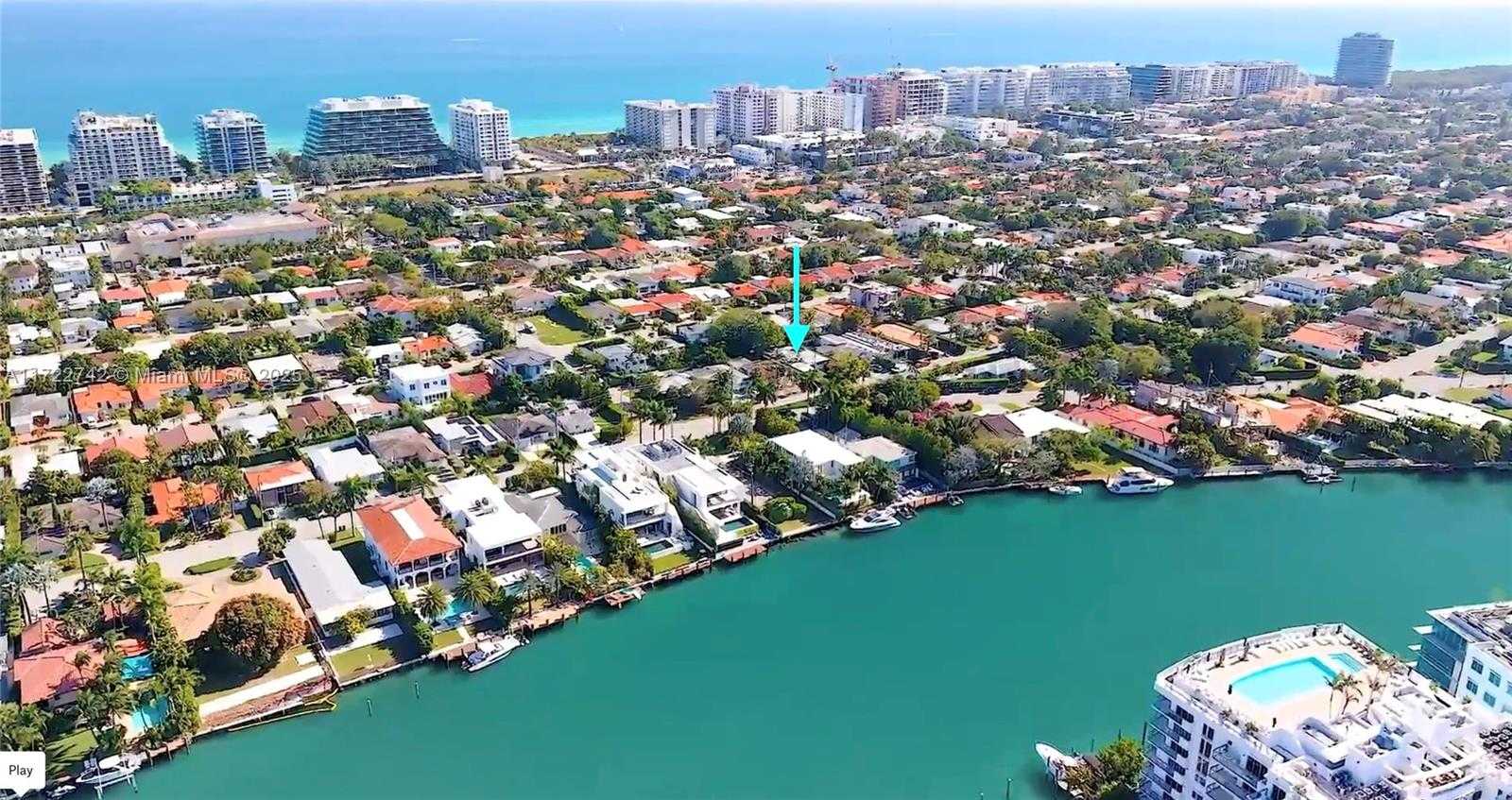 Small Image of 9365 DICKENS AVE, Surfside Number 2