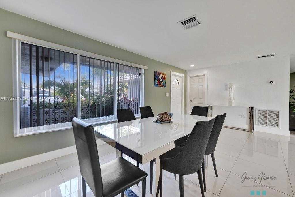Small Image of 410 SOUTH WEST 18TH, Pompano Beach Number 10