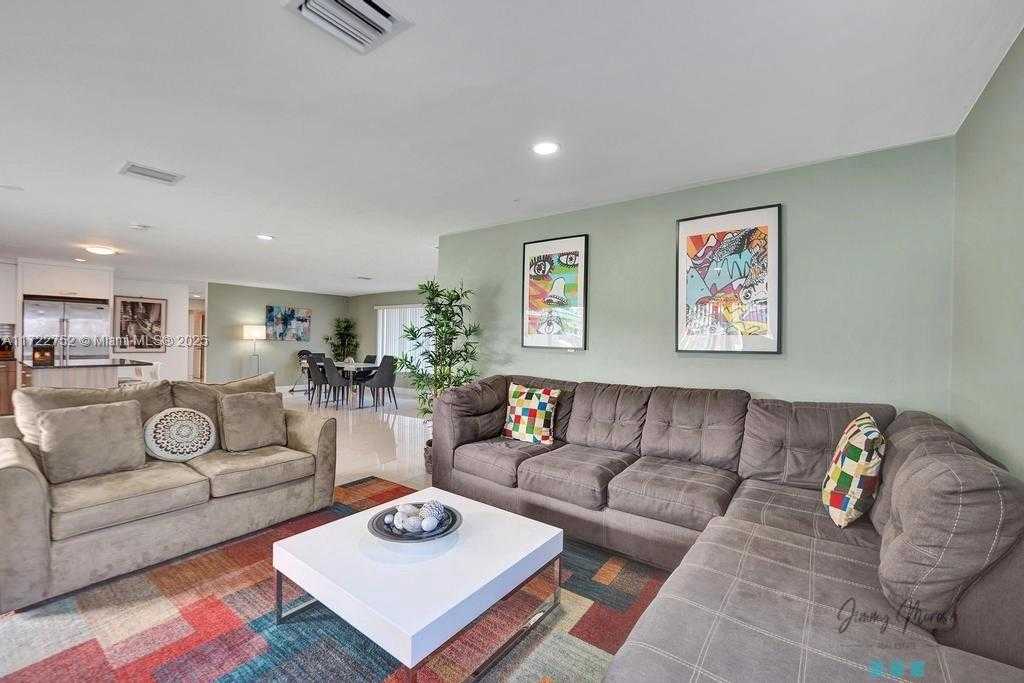 Small Image of 410 SOUTH WEST 18TH, Pompano Beach Number 15