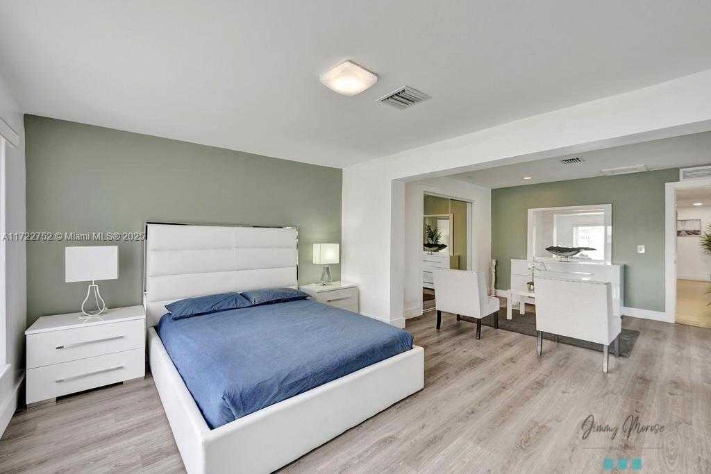Small Image of 410 SOUTH WEST 18TH, Pompano Beach Number 19