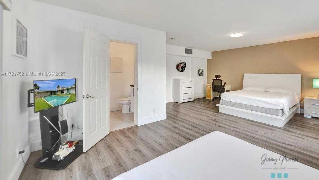 Small Image of 410 SOUTH WEST 18TH, Pompano Beach Number 31