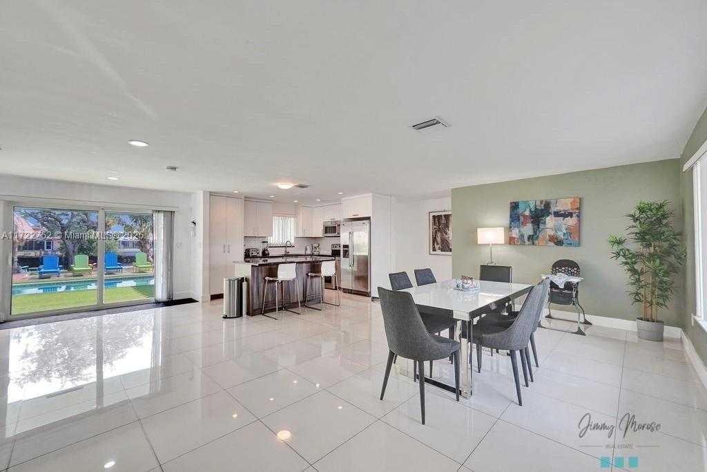 Small Image of 410 SOUTH WEST 18TH, Pompano Beach Number 4