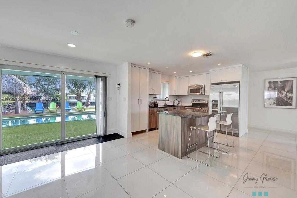 Small Image of 410 SOUTH WEST 18TH, Pompano Beach Number 6