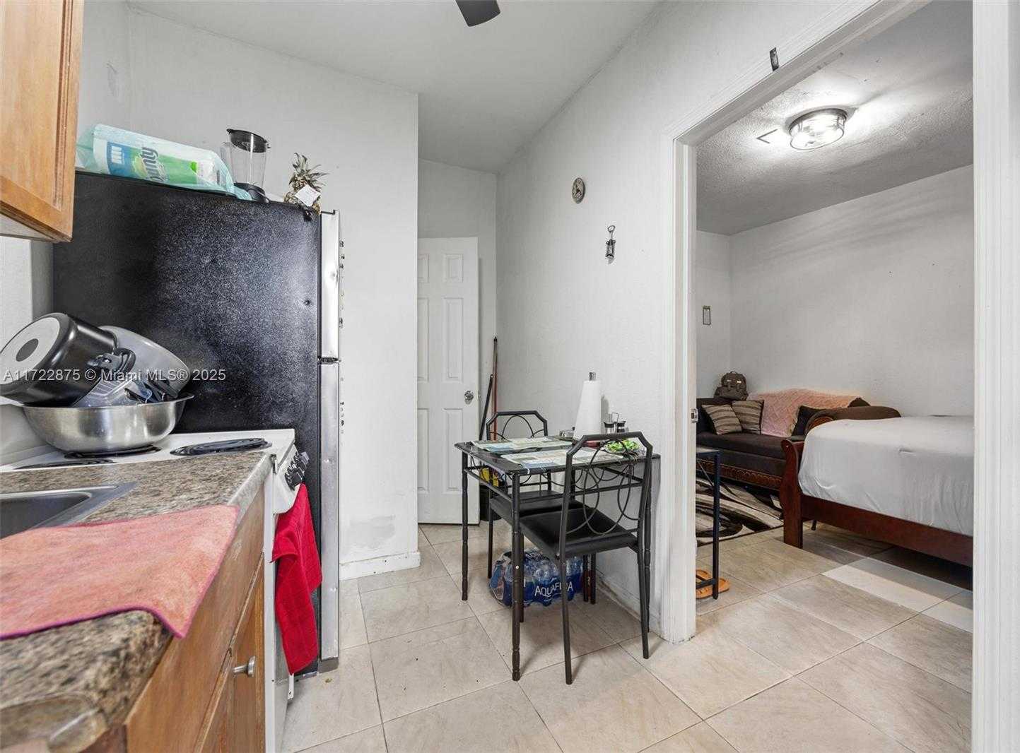 Small Image of 620 NORTH EAST 137TH ST, North Miami Number 11