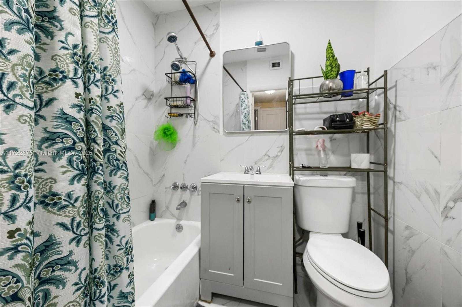 Small Image of 620 NORTH EAST 137TH ST, North Miami Number 6