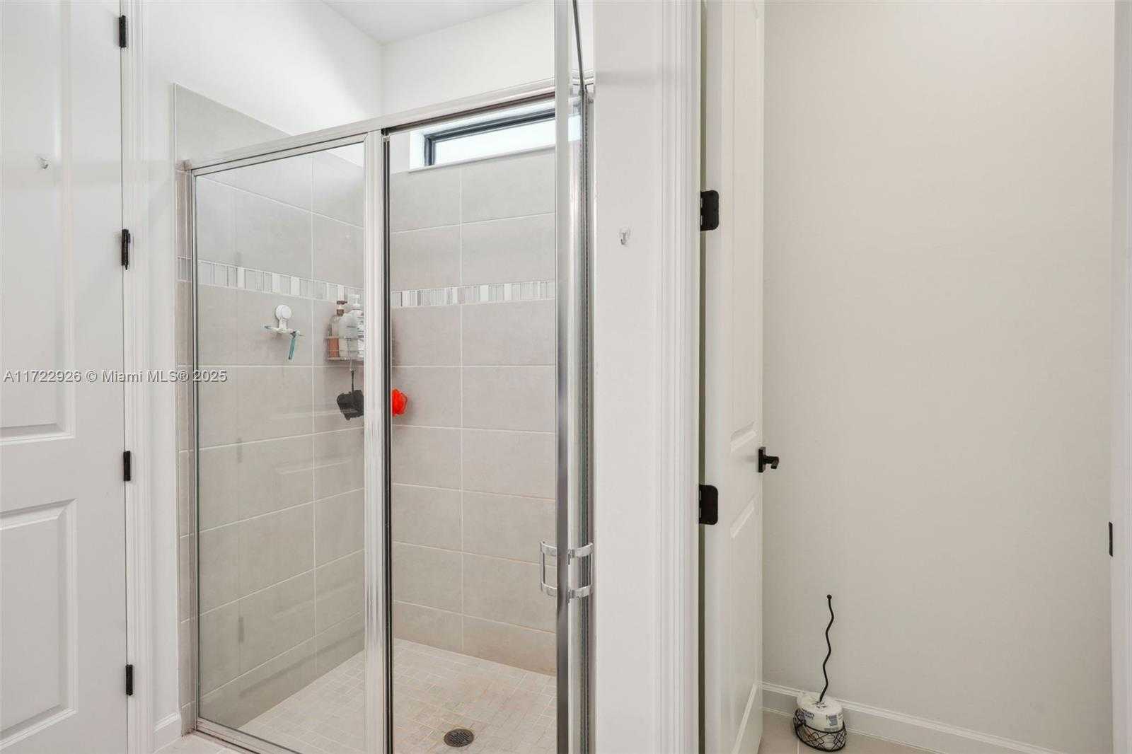 Small Image of 11162 ADDISON LAKE CIR, Fort Myers Number 15