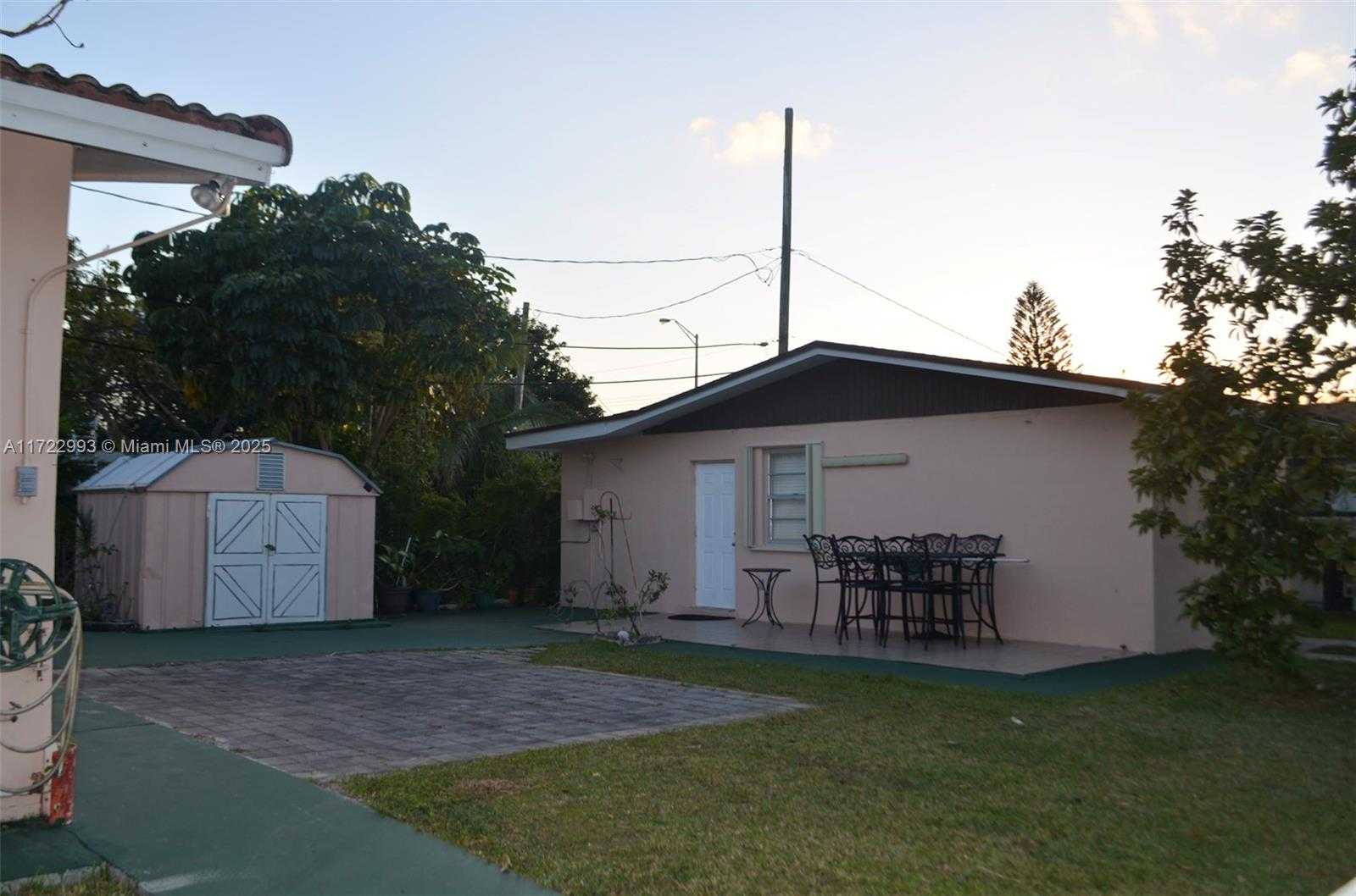 Small Image of 3740 WEST 5TH CT, Hialeah Number 6