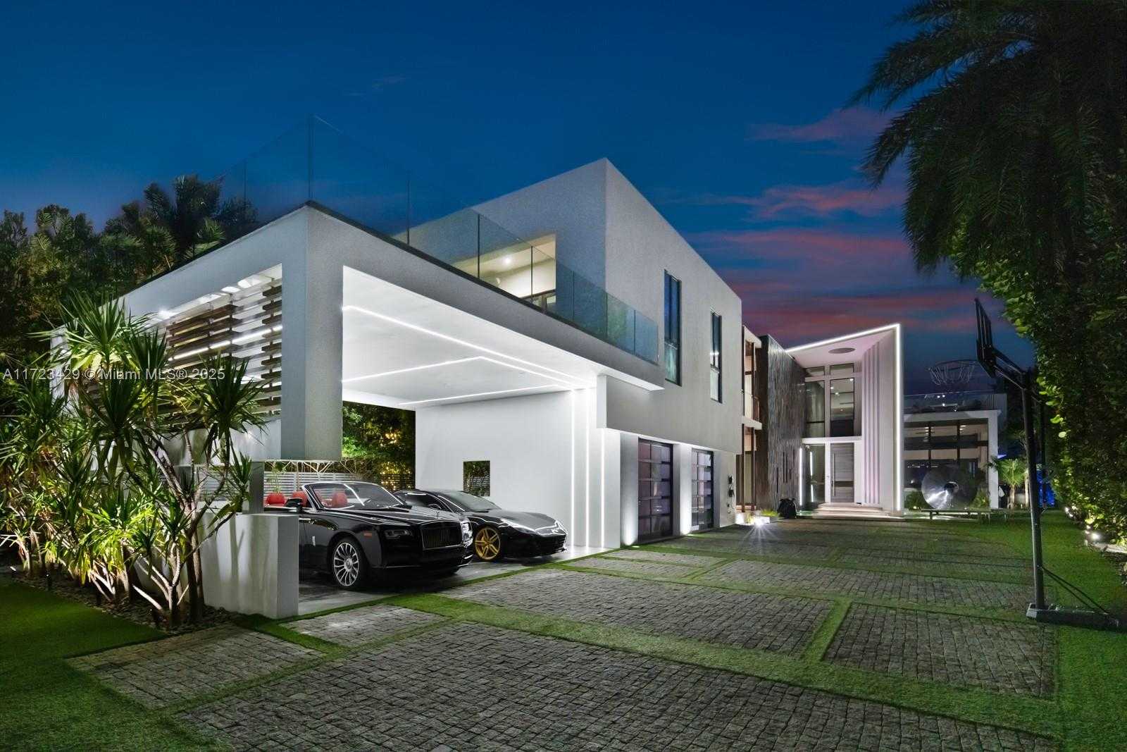 Small Image of 528 LAKEVIEW CT, Miami Beach Number 42
