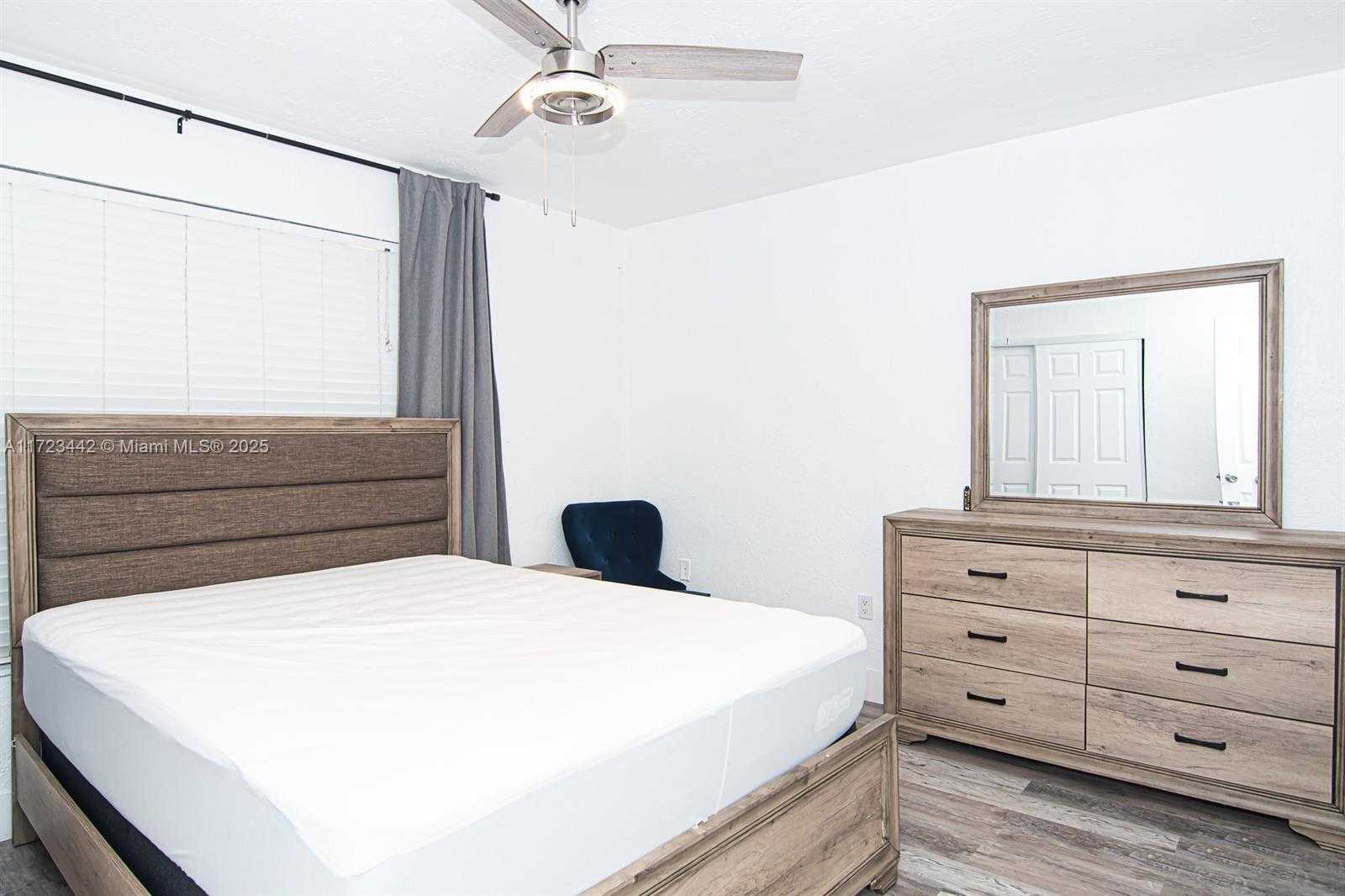 Small Image of 8612 MIRAMAR BLVD, Miramar Number 10
