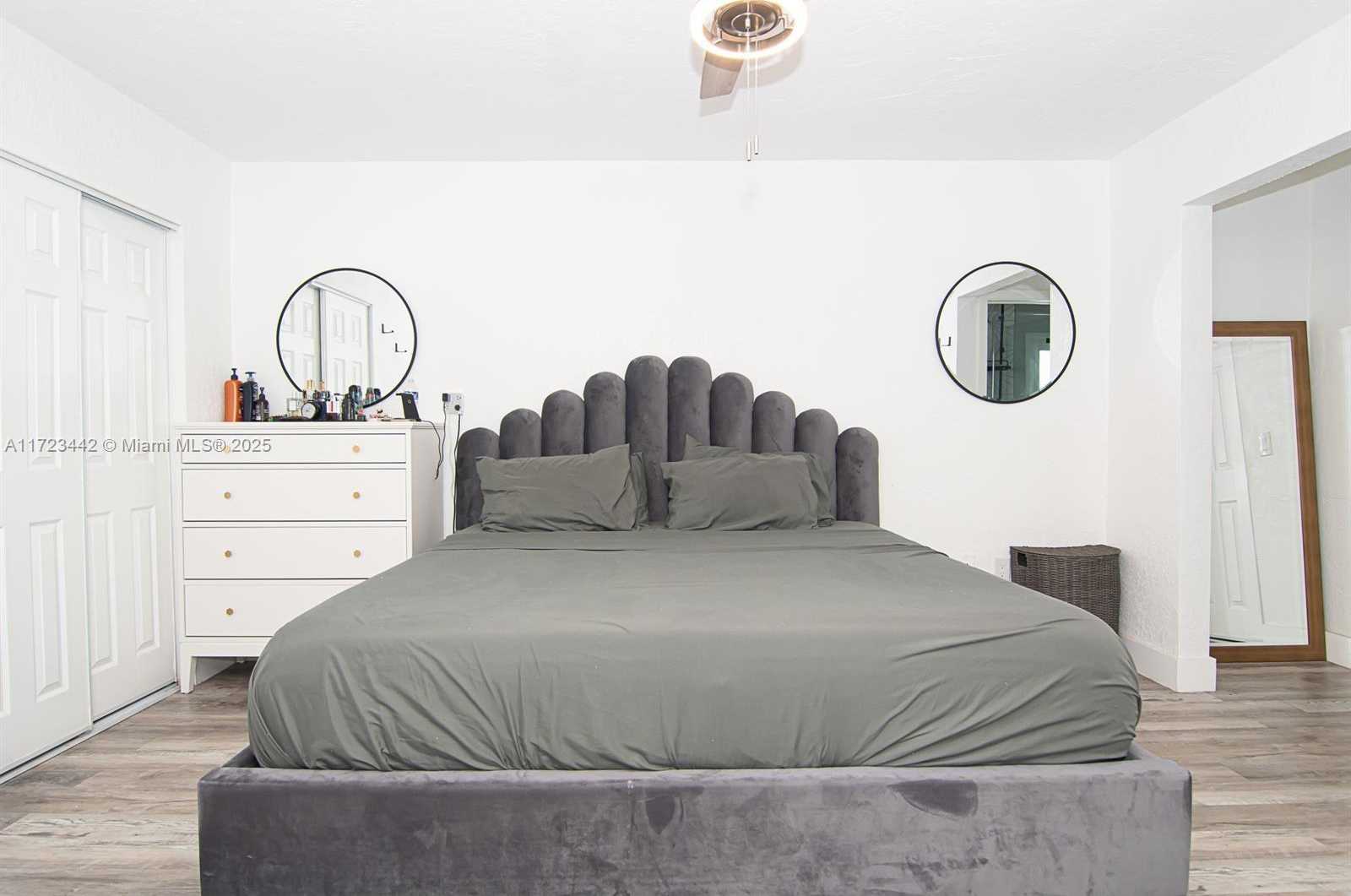 Small Image of 8612 MIRAMAR BLVD, Miramar Number 15