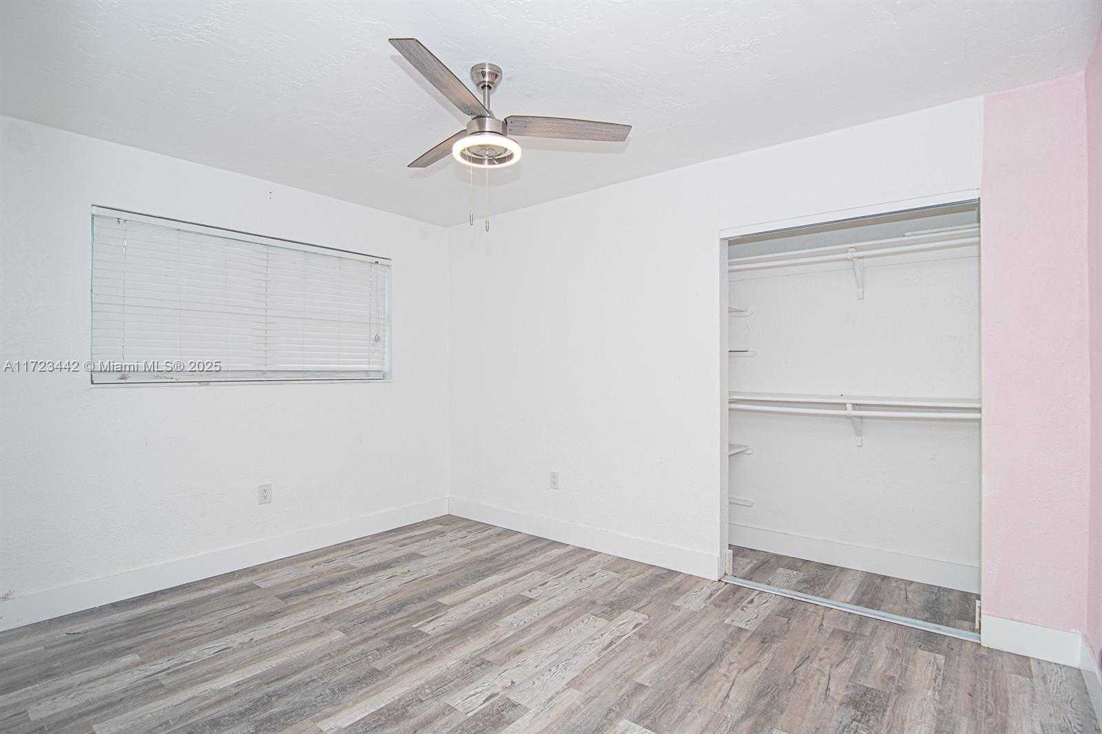 Small Image of 8612 MIRAMAR BLVD, Miramar Number 20