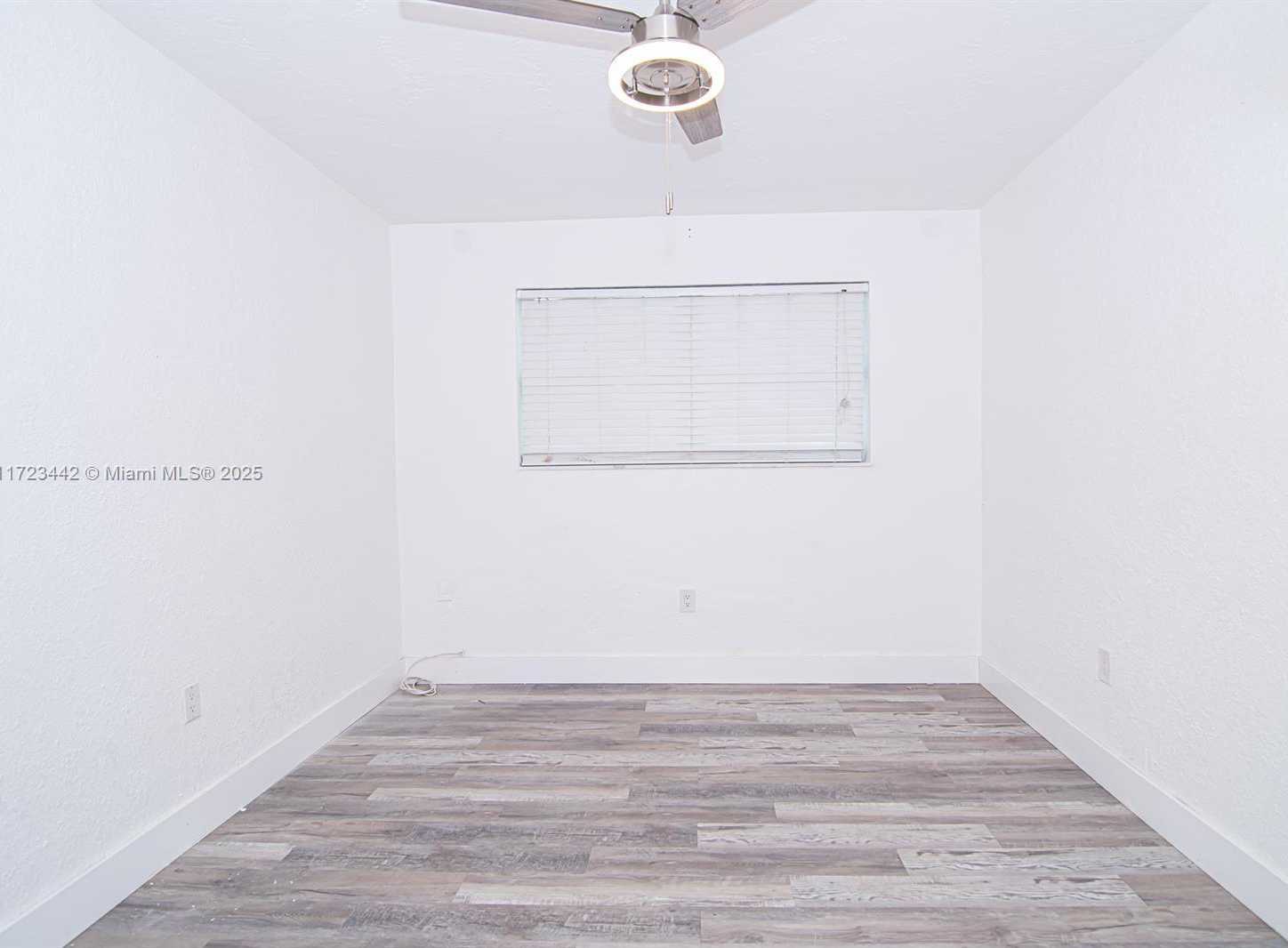 Small Image of 8612 MIRAMAR BLVD, Miramar Number 21