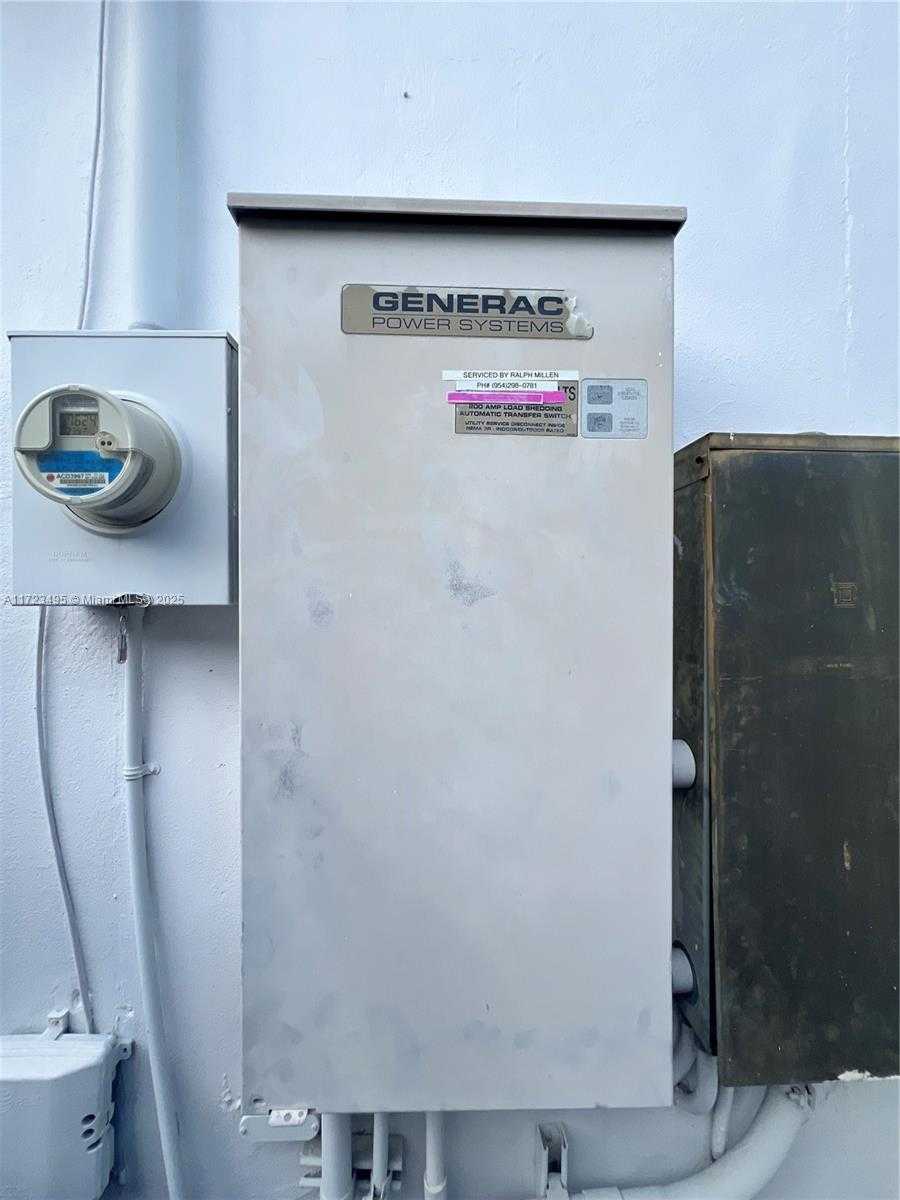 Small Image of 7549 ADVENTURE AVE, North Bay Village Number 16