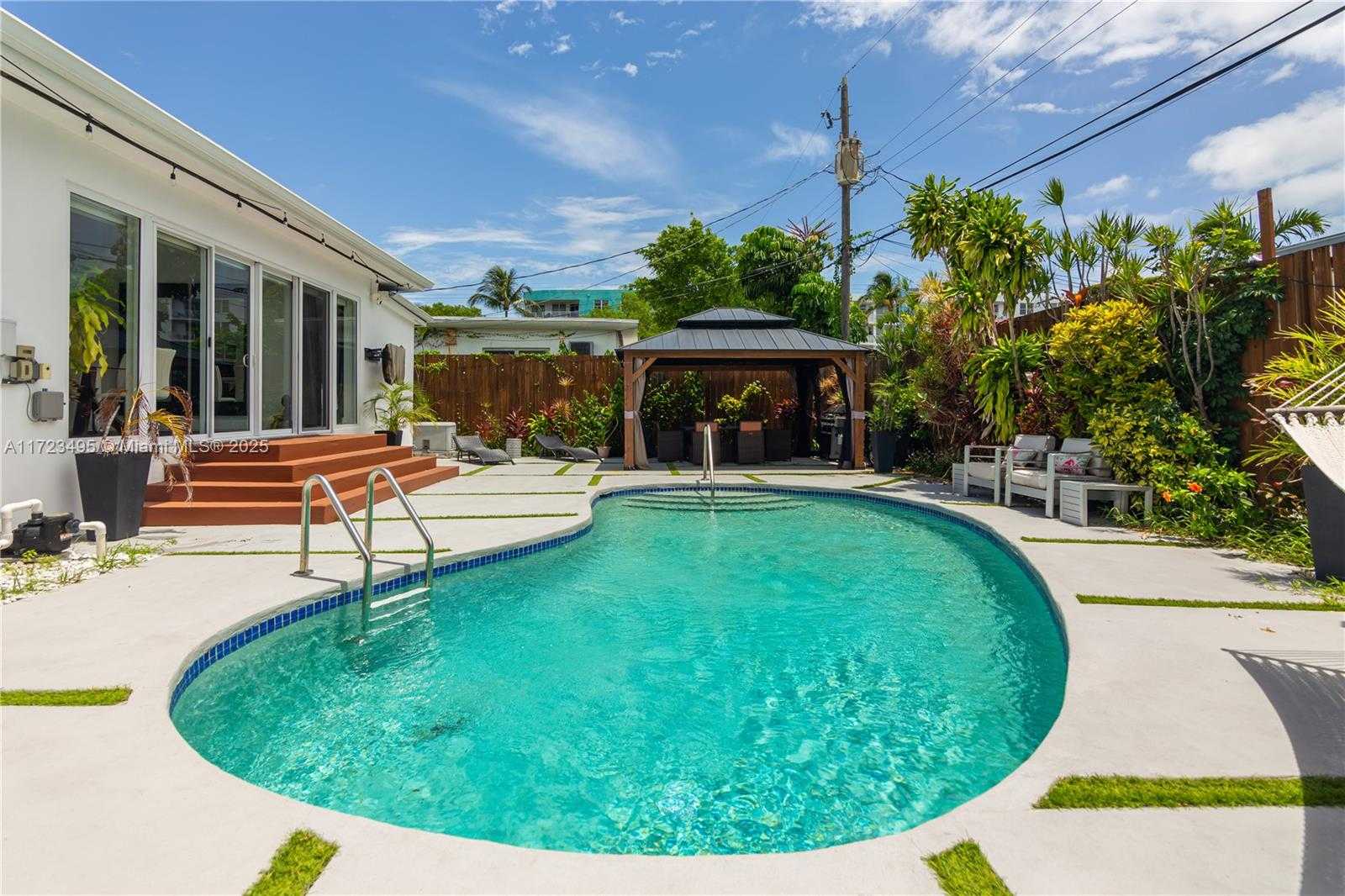 Small Image of 7549 ADVENTURE AVE, North Bay Village Number 22