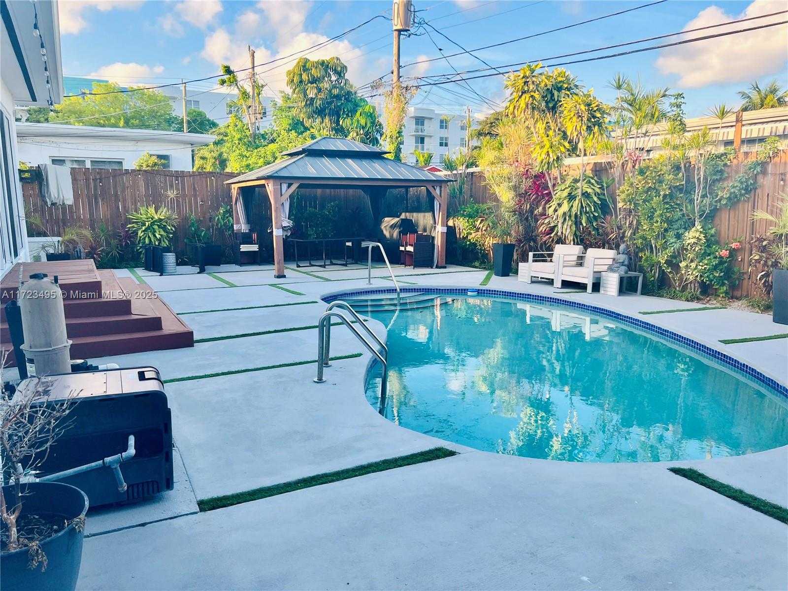 Small Image of 7549 ADVENTURE AVE, North Bay Village Number 24