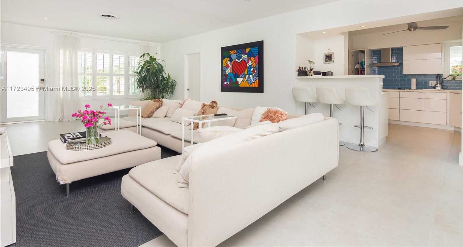 Small Image of 7549 ADVENTURE AVE, North Bay Village Number 35