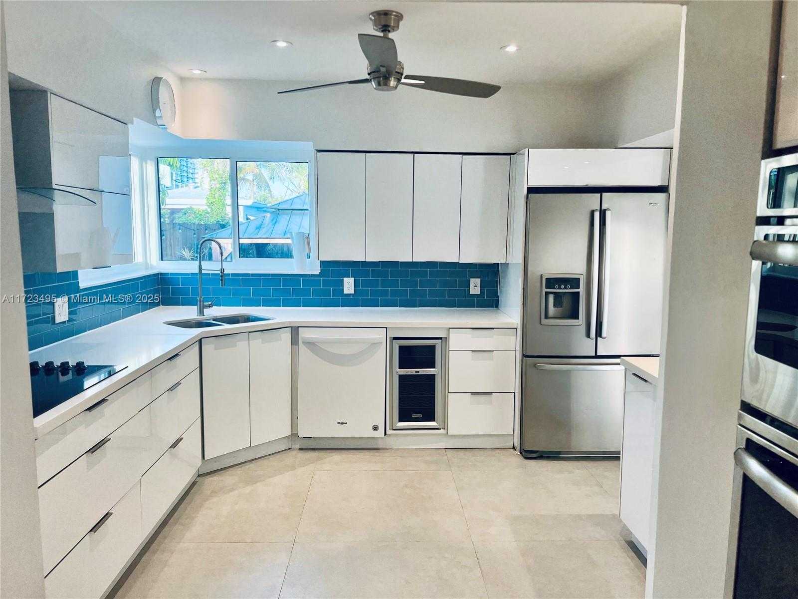 Small Image of 7549 ADVENTURE AVE, North Bay Village Number 40