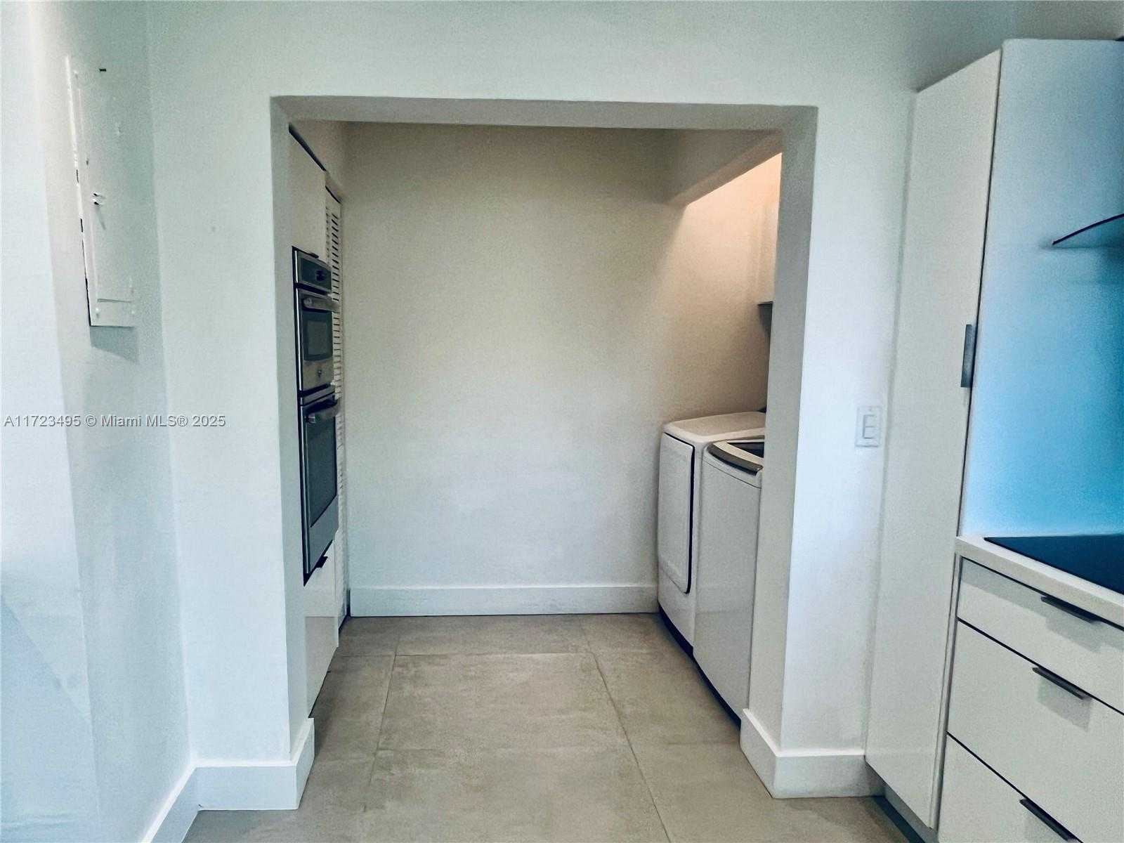 Small Image of 7549 ADVENTURE AVE, North Bay Village Number 43