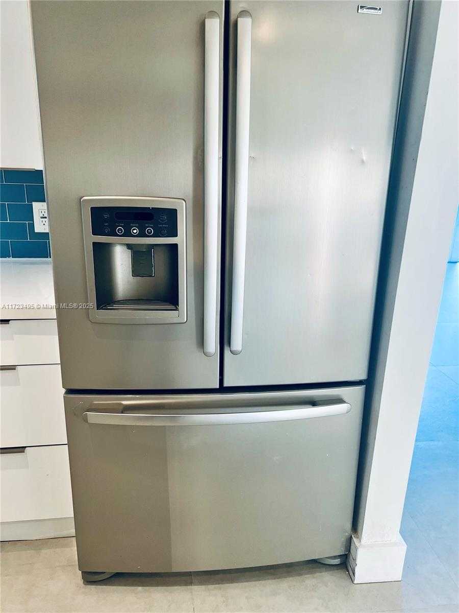 Small Image of 7549 ADVENTURE AVE, North Bay Village Number 46