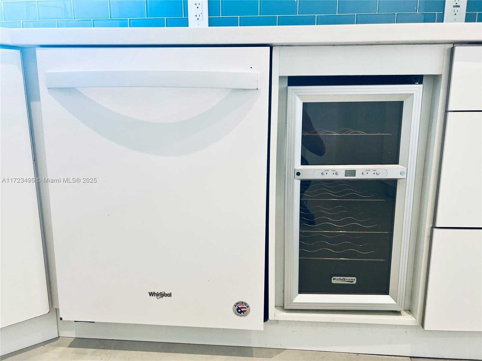 Small Image of 7549 ADVENTURE AVE, North Bay Village Number 49