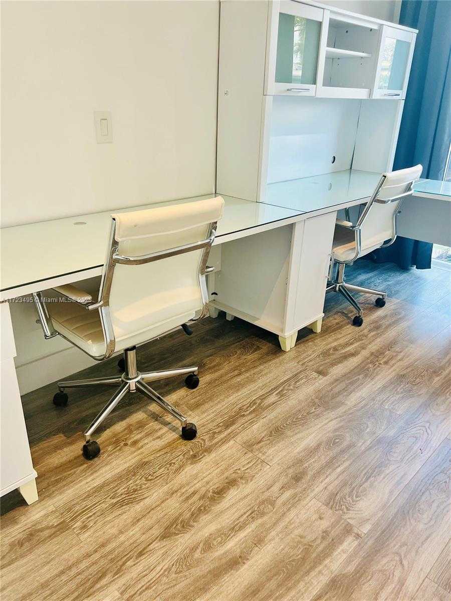 Small Image of 7549 ADVENTURE AVE, North Bay Village Number 52