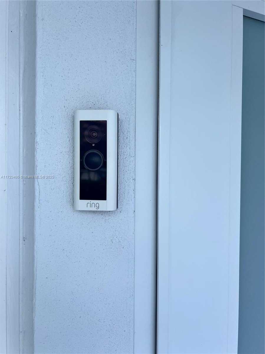 Small Image of 7549 ADVENTURE AVE, North Bay Village Number 6