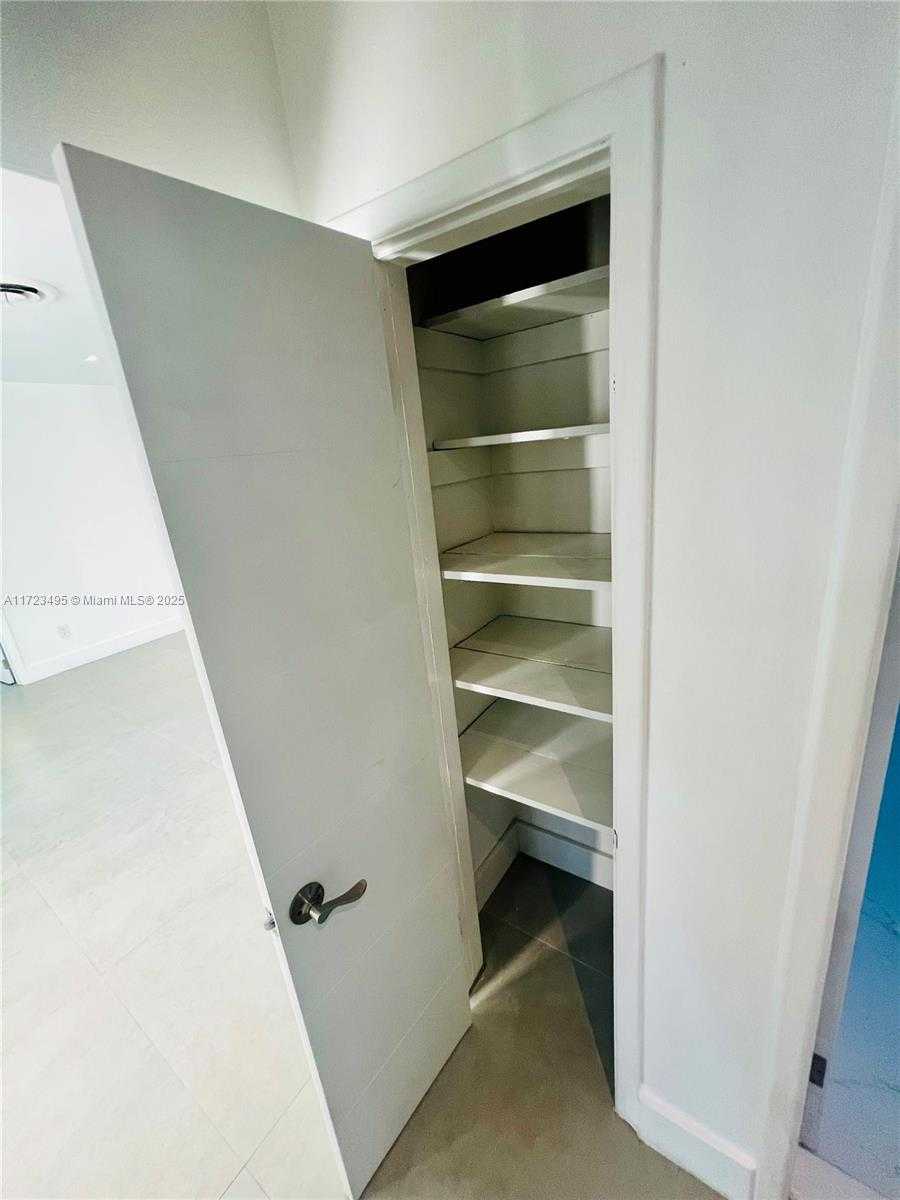 Small Image of 7549 ADVENTURE AVE, North Bay Village Number 70