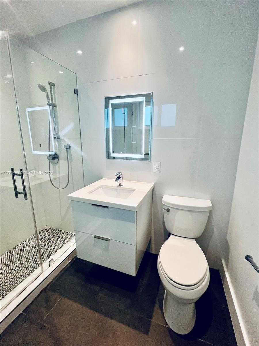 Small Image of 7549 ADVENTURE AVE, North Bay Village Number 92