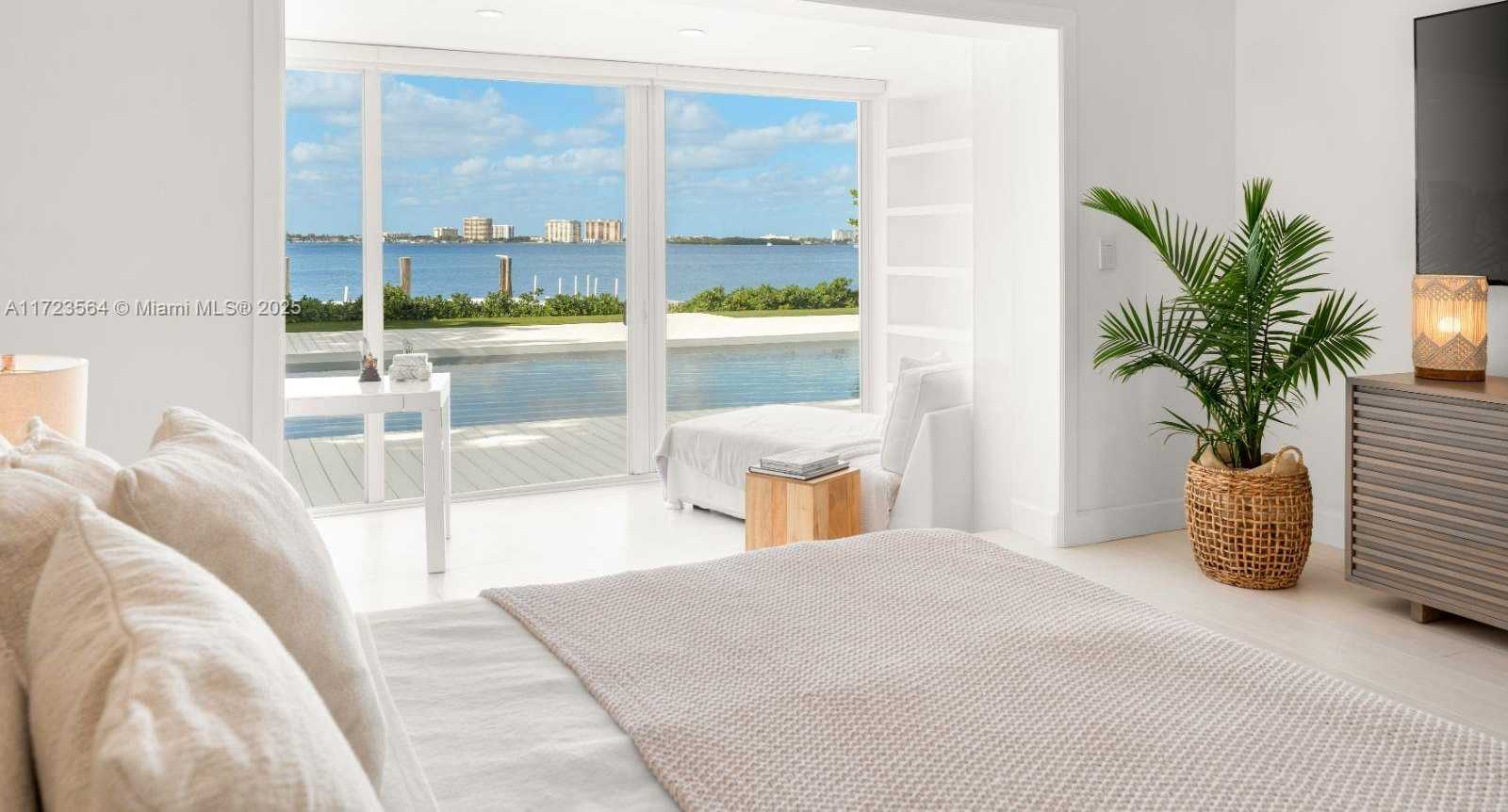 Small Image of 1065 NORTH SHORE DR, Miami Beach Number 17