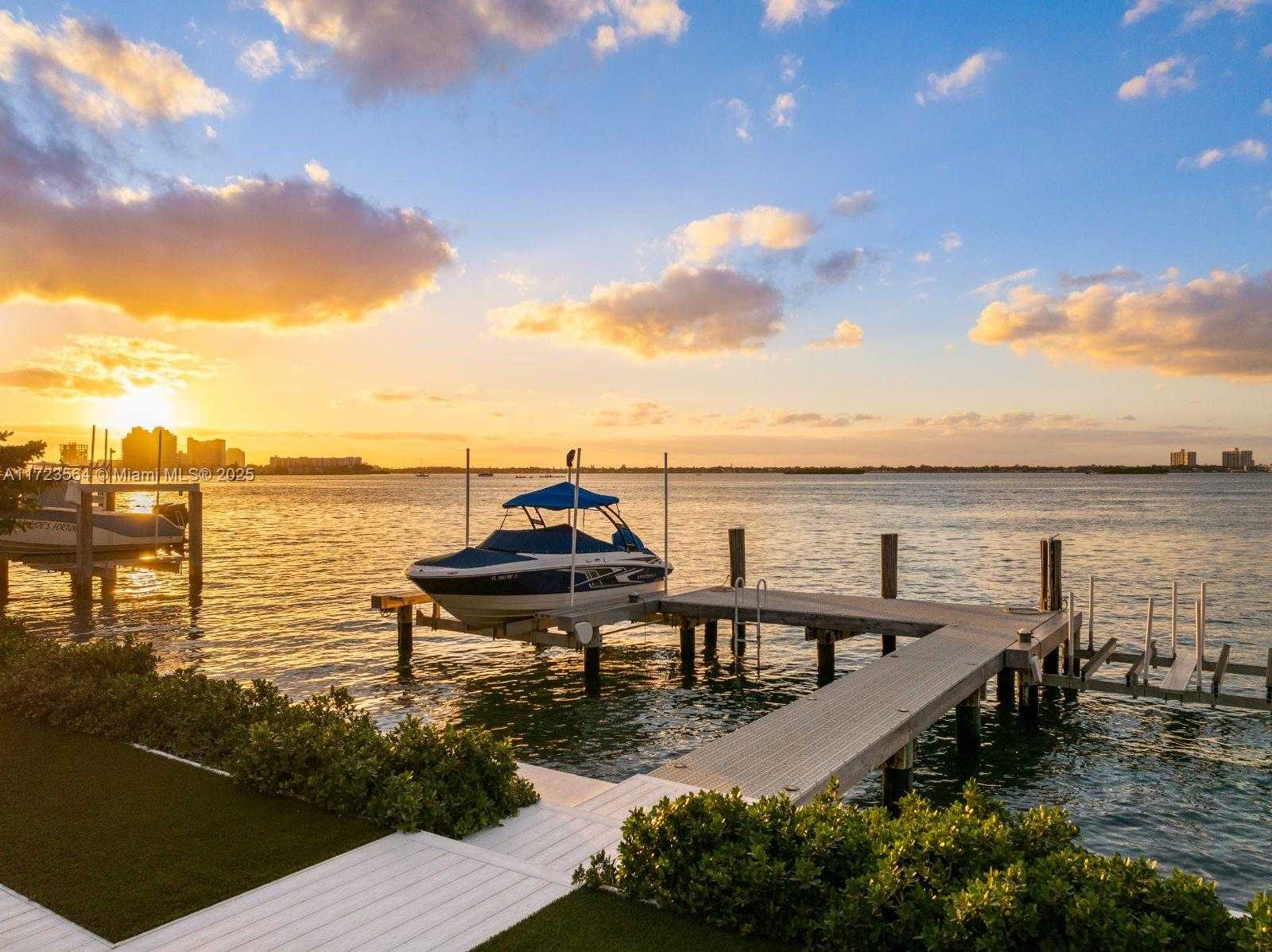 Small Image of 1065 NORTH SHORE DR, Miami Beach Number 29
